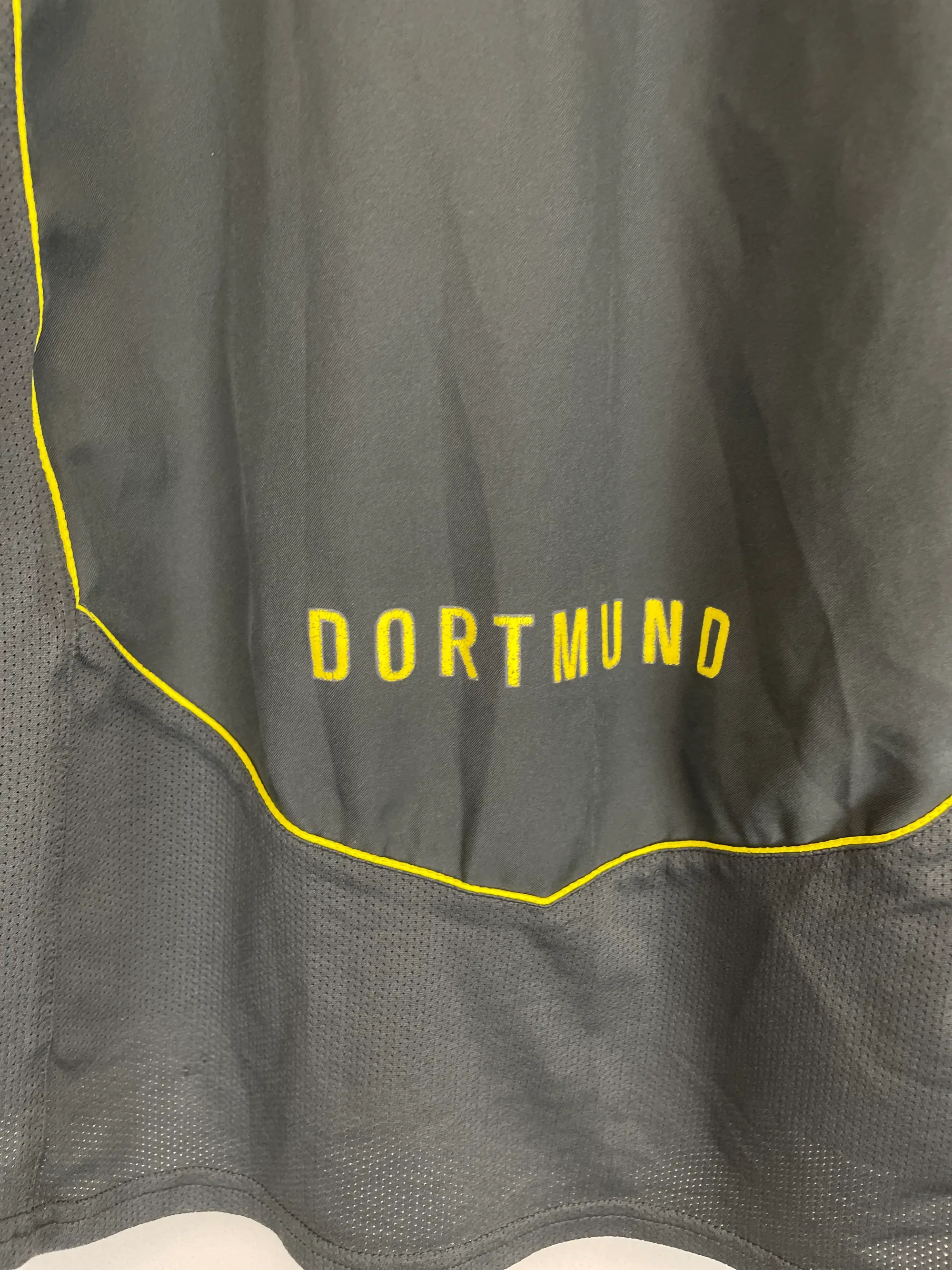 2005/06 BARCELONA RONALDINHO #10 AWAY SHIRT (M) NIKE | Cult Kits