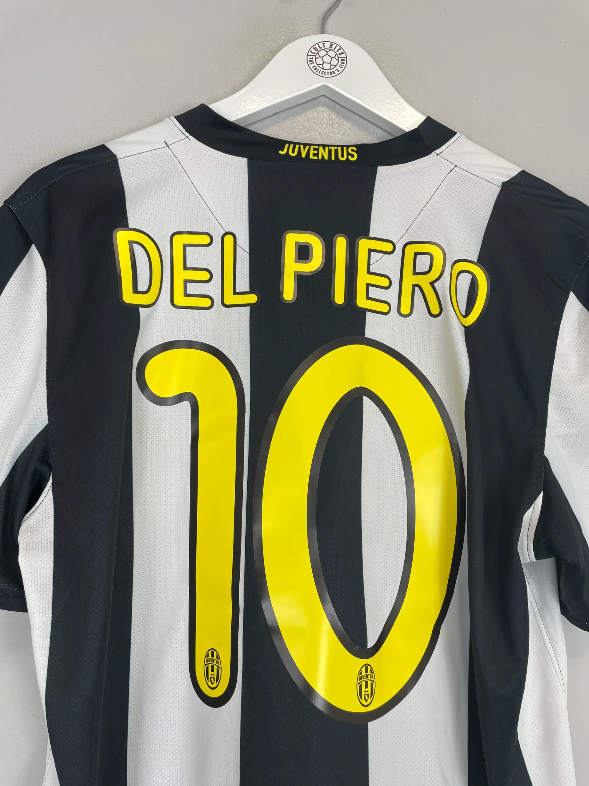 2005/06 BARCELONA RONALDINHO #10 AWAY SHIRT (M) NIKE | Cult Kits