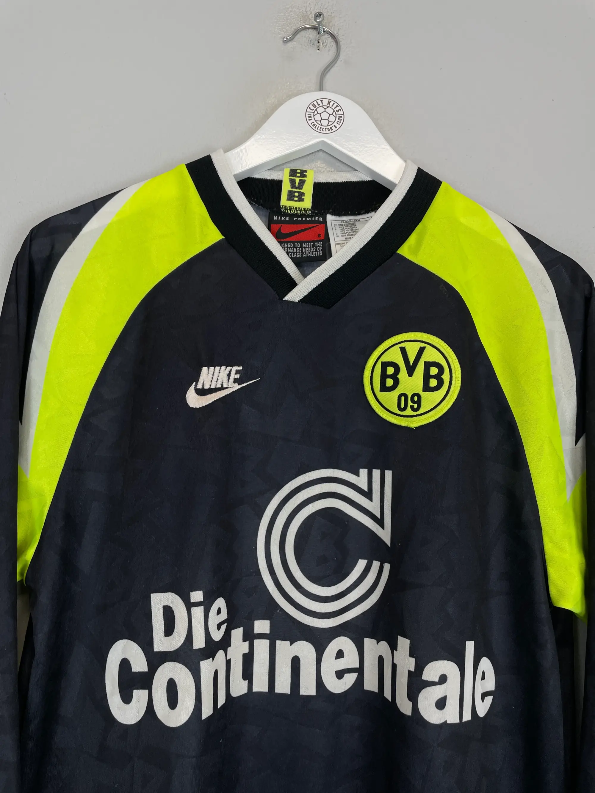 2005/06 BARCELONA RONALDINHO #10 AWAY SHIRT (M) NIKE | Cult Kits