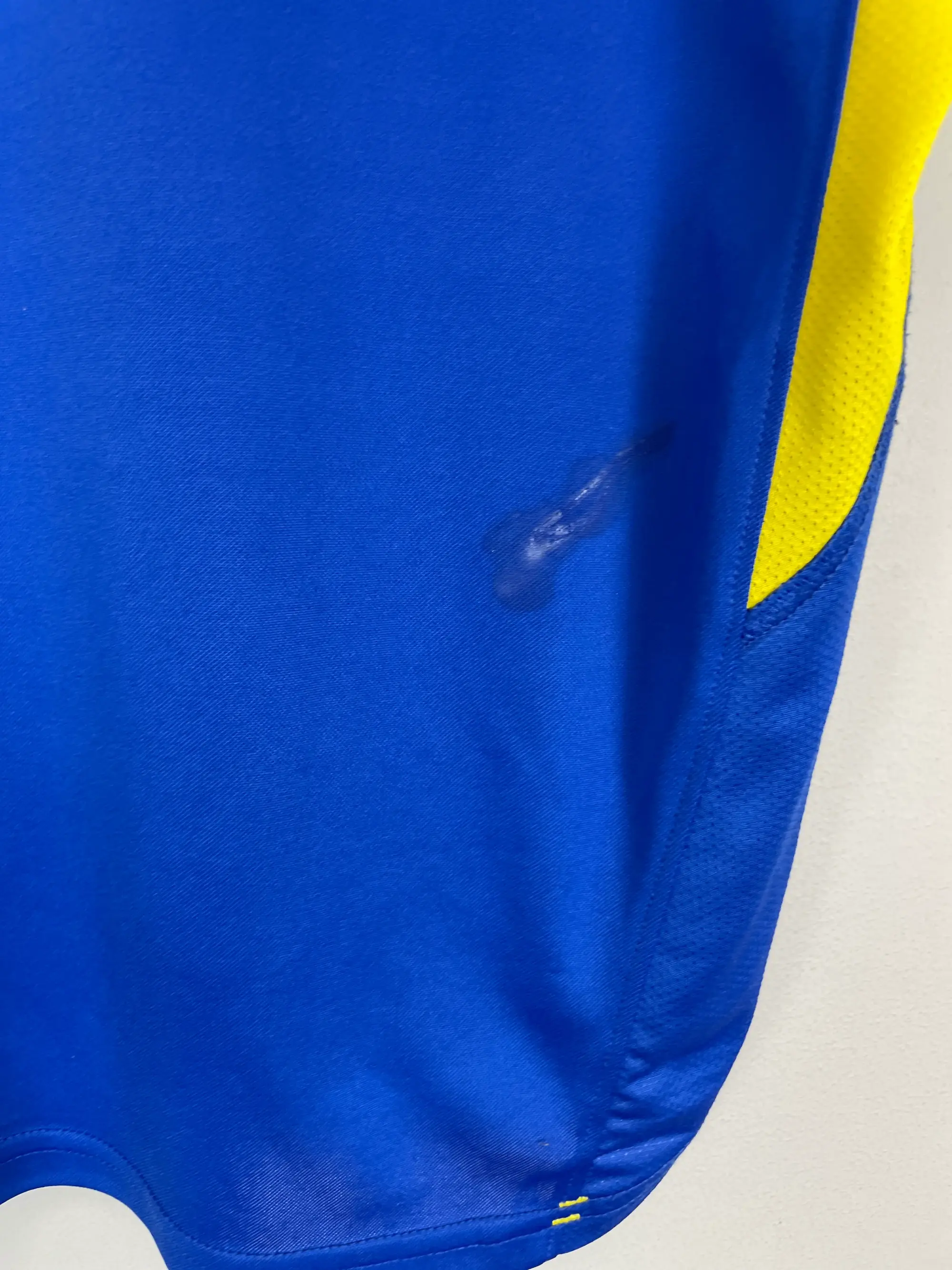 2005/06 BARCELONA RONALDINHO #10 AWAY SHIRT (M) NIKE | Cult Kits