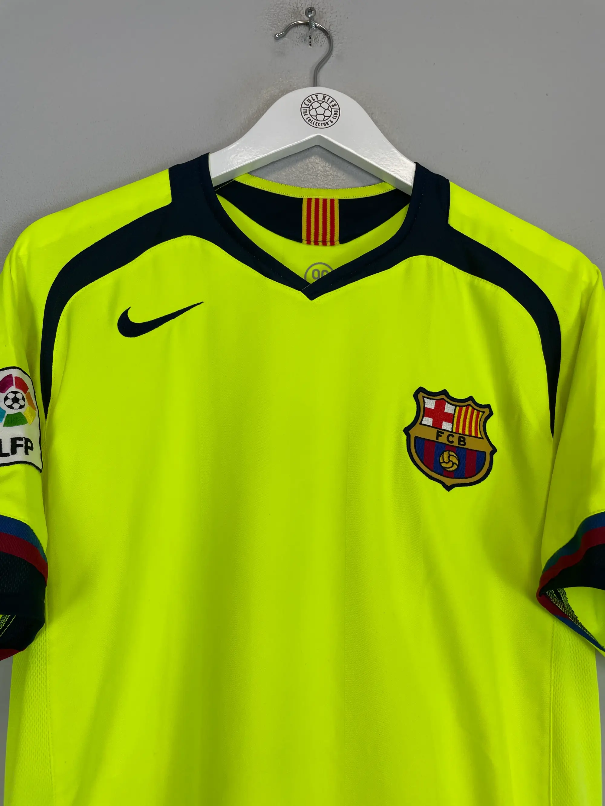 2005/06 BARCELONA RONALDINHO #10 AWAY SHIRT (M) NIKE | Cult Kits