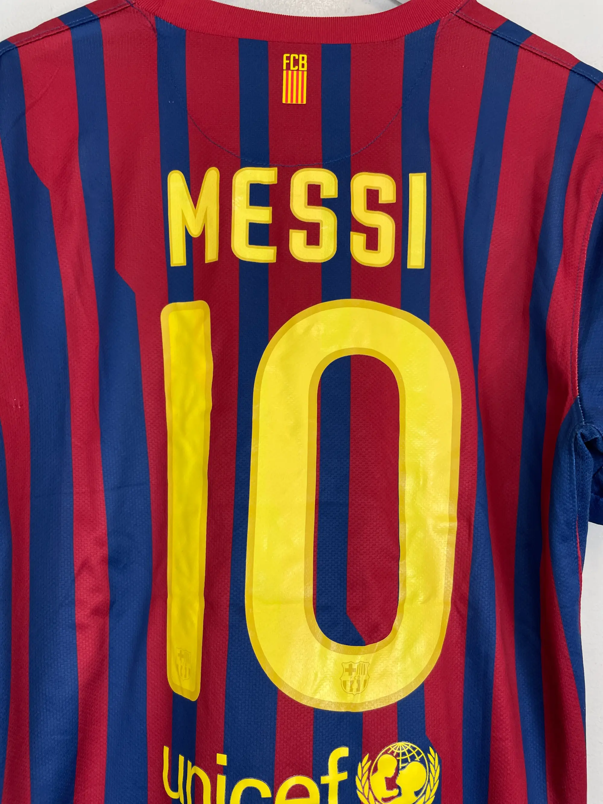 2005/06 BARCELONA RONALDINHO #10 AWAY SHIRT (M) NIKE | Cult Kits