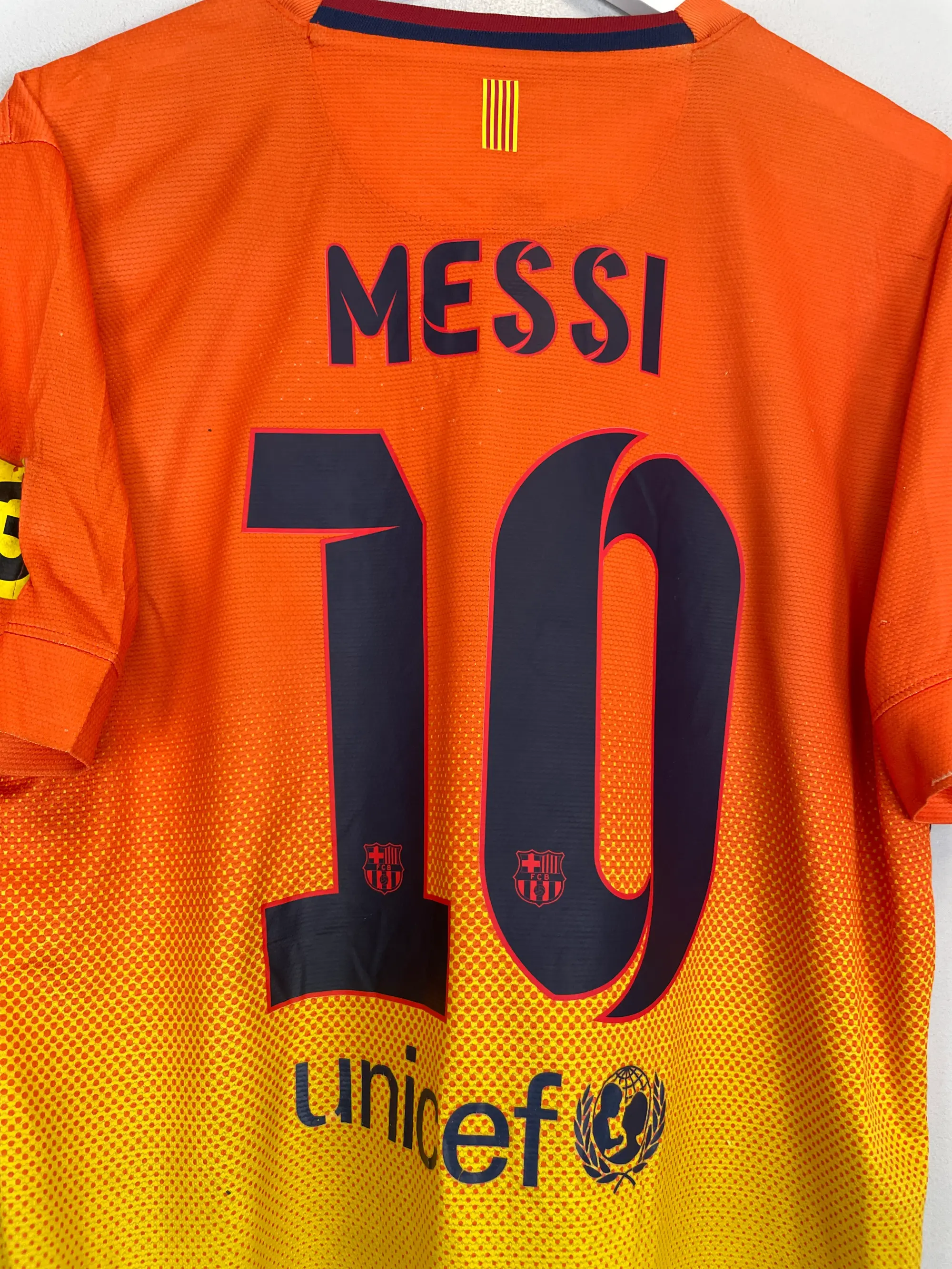 2005/06 BARCELONA RONALDINHO #10 AWAY SHIRT (M) NIKE | Cult Kits