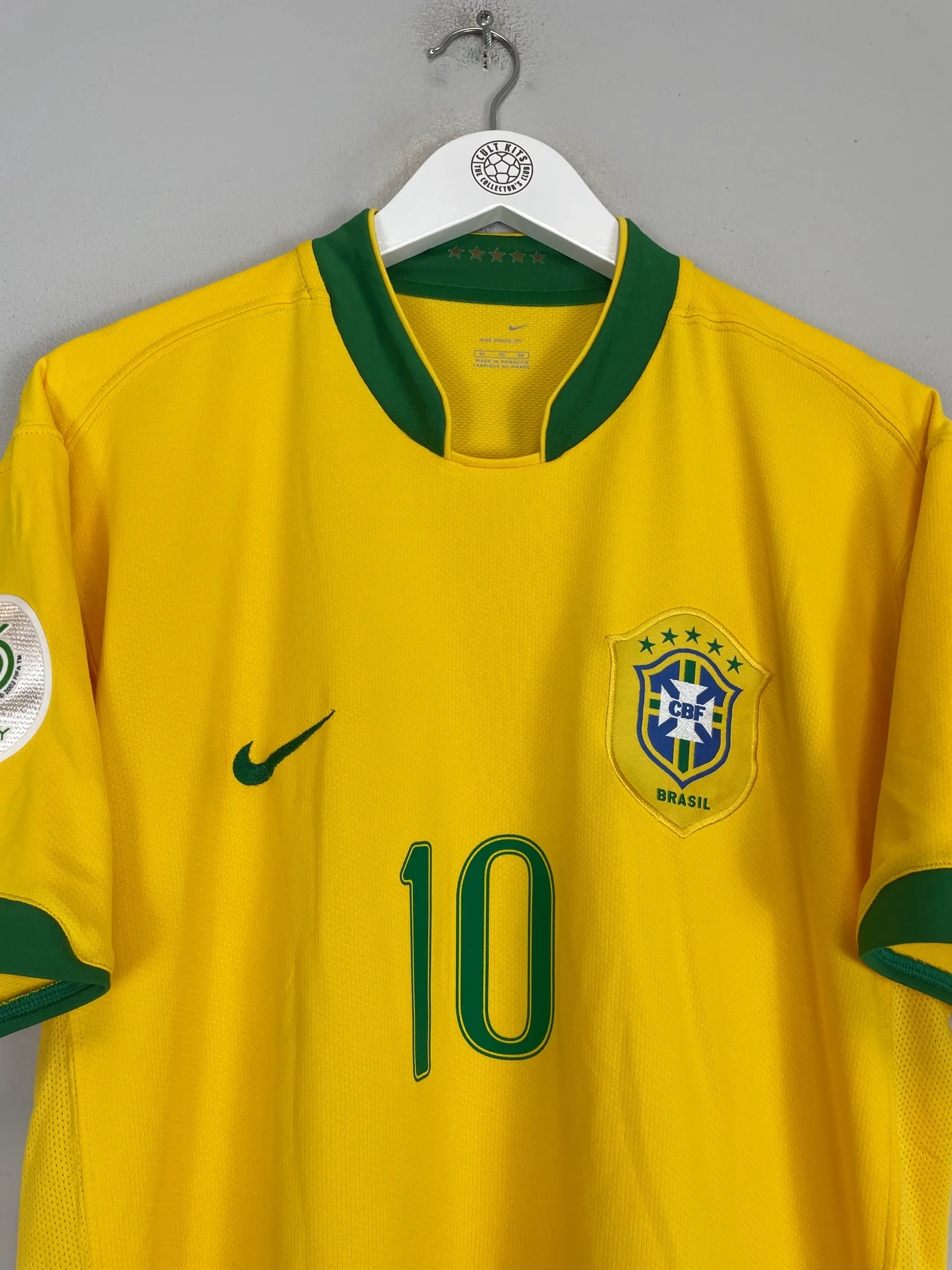 2005/06 BARCELONA RONALDINHO #10 AWAY SHIRT (M) NIKE | Cult Kits