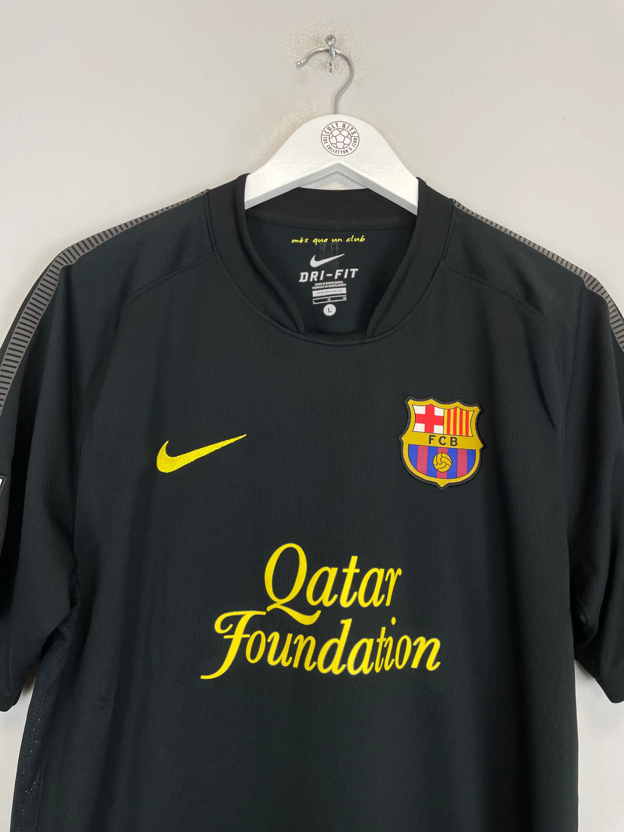 2005/06 BARCELONA RONALDINHO #10 AWAY SHIRT (M) NIKE | Cult Kits