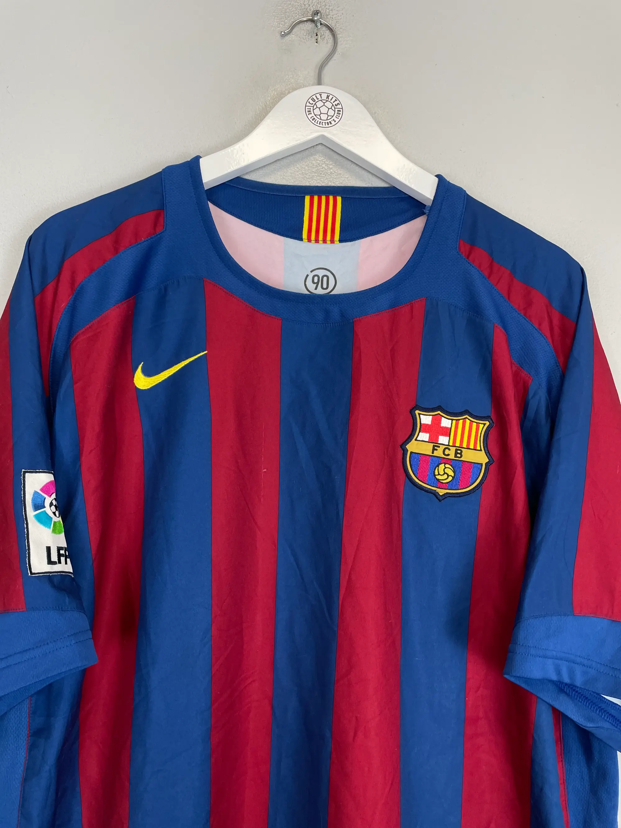 2005/06 BARCELONA RONALDINHO #10 AWAY SHIRT (M) NIKE | Cult Kits