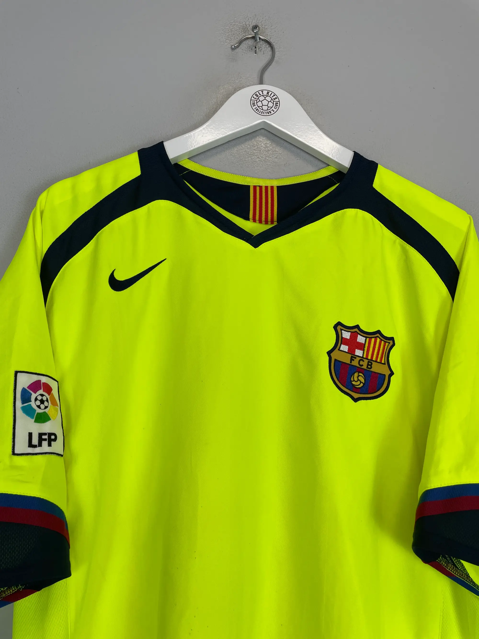 2005/06 BARCELONA RONALDINHO #10 AWAY SHIRT (M) NIKE | Cult Kits