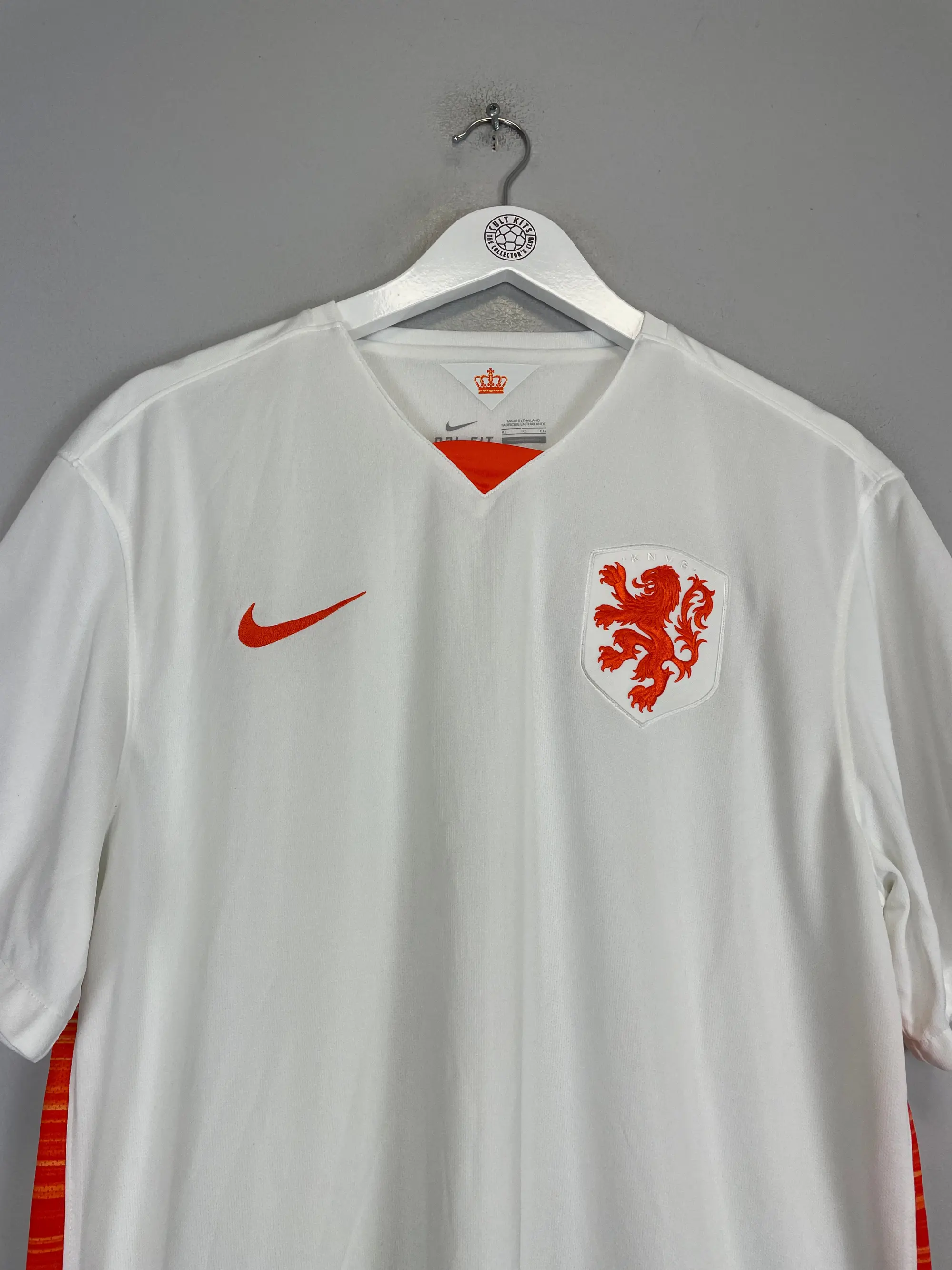 2005/06 BARCELONA RONALDINHO #10 AWAY SHIRT (M) NIKE | Cult Kits