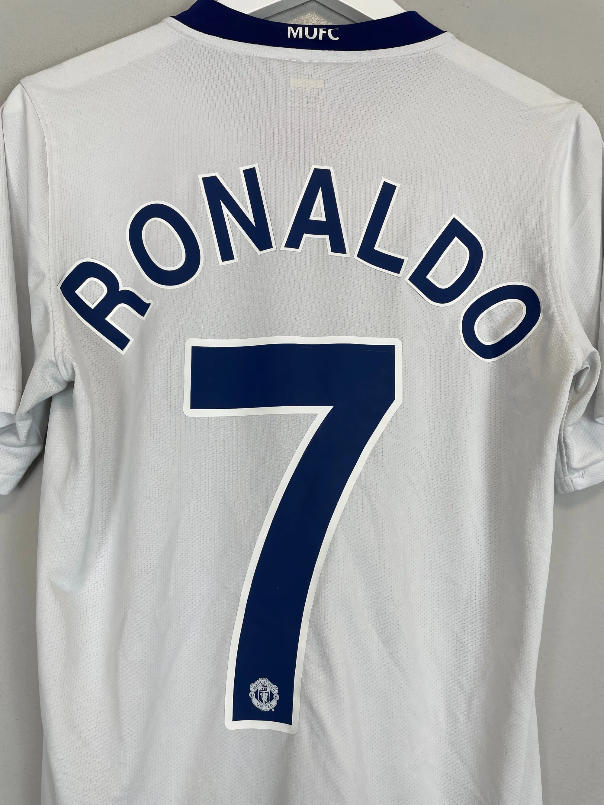2005/06 BARCELONA RONALDINHO #10 AWAY SHIRT (M) NIKE | Cult Kits