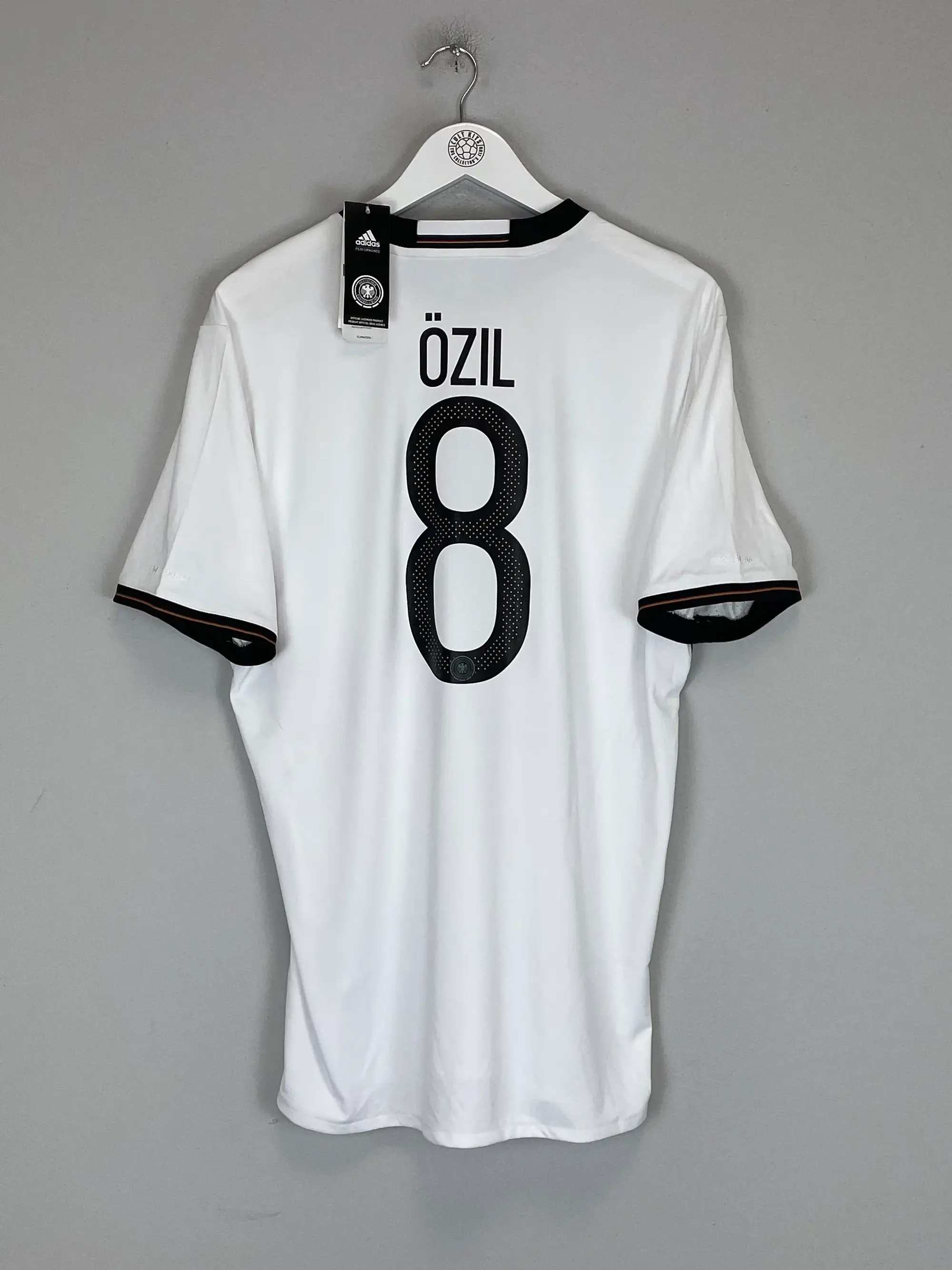 2016/17 GERMANY OZIL #8 *BNWT* HOME SHIRT (L) ADIDAS | Cult Kits