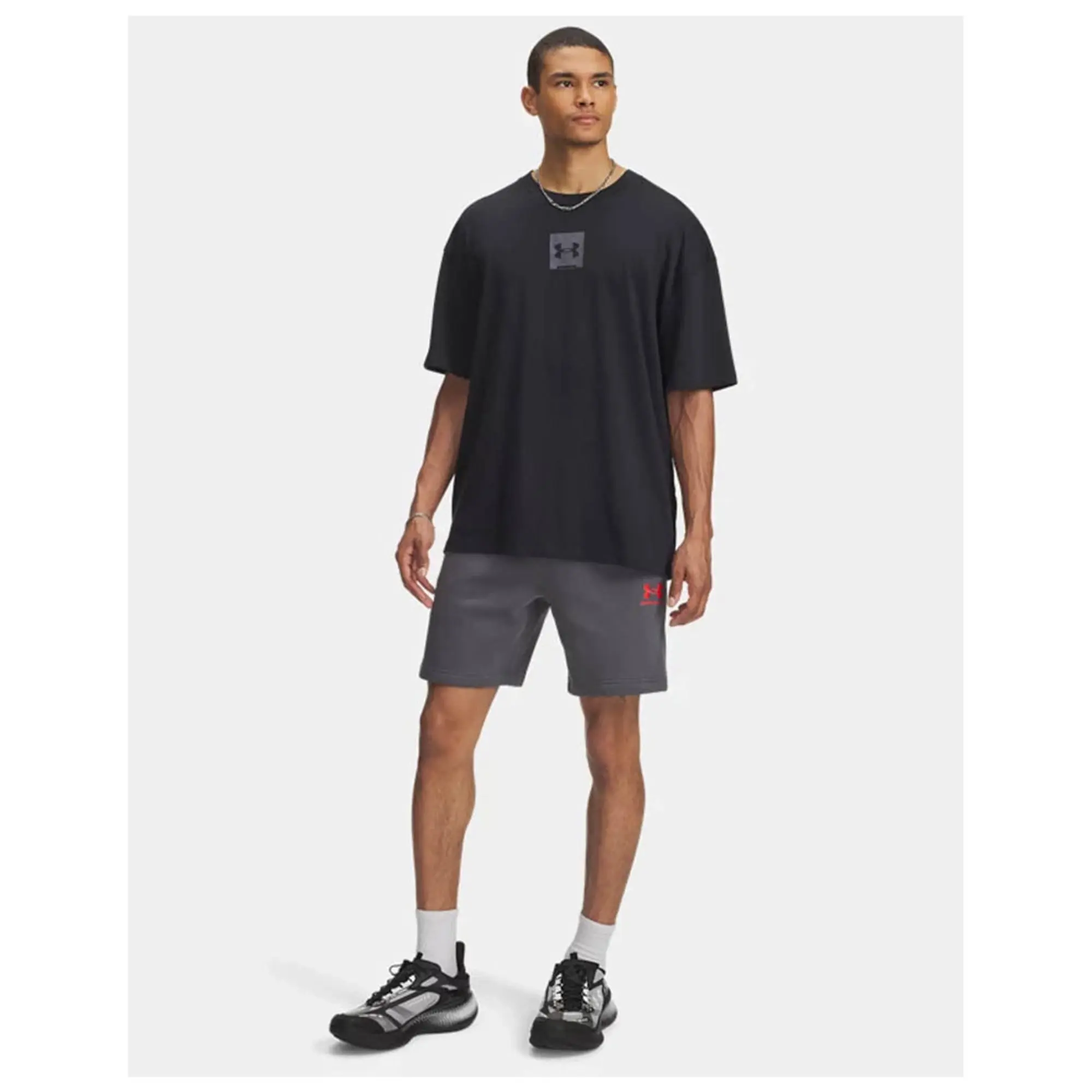 Under Armour  Icon Fleece Taping Men's 7.75 Shorts Castlerock / Racer Red L