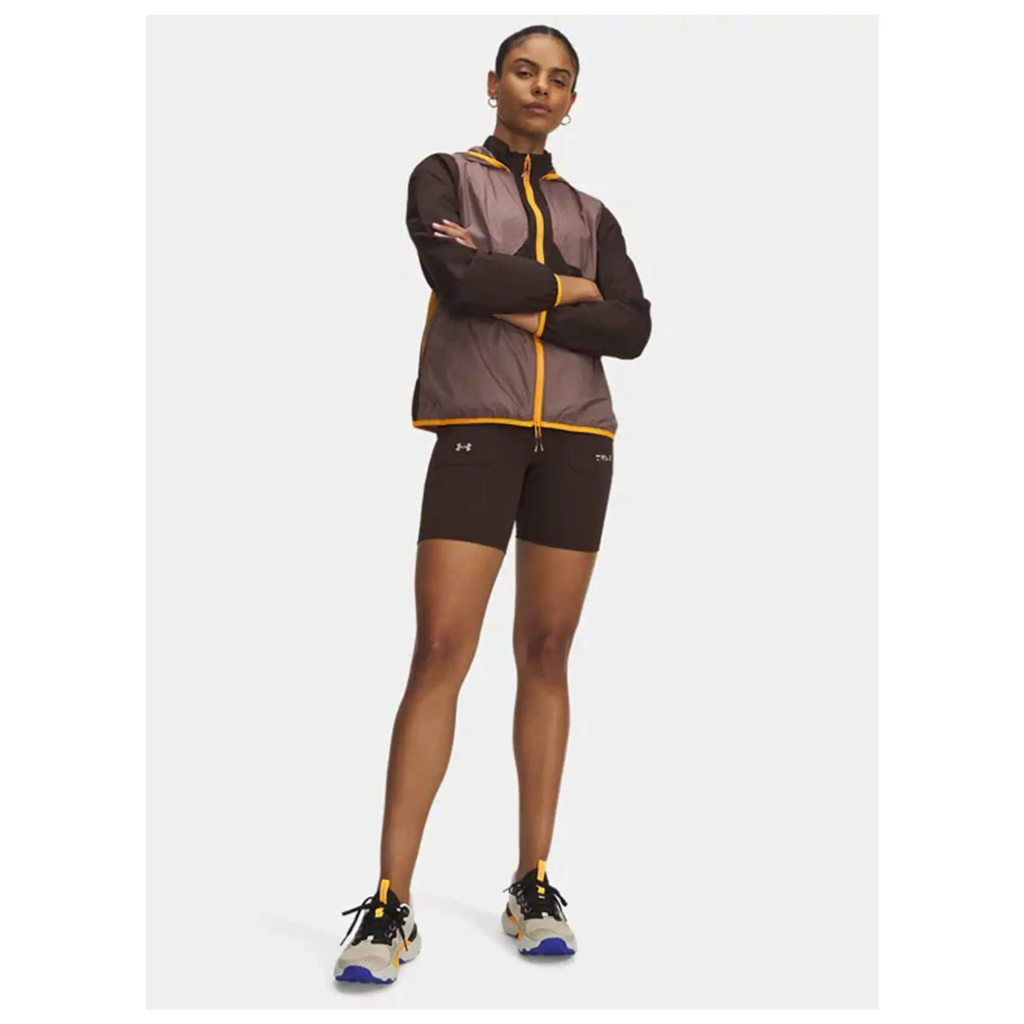Under Armour  Trail Run Fitted Women's 6 Shorts Kona Brown / Squad Orange / Reflective L