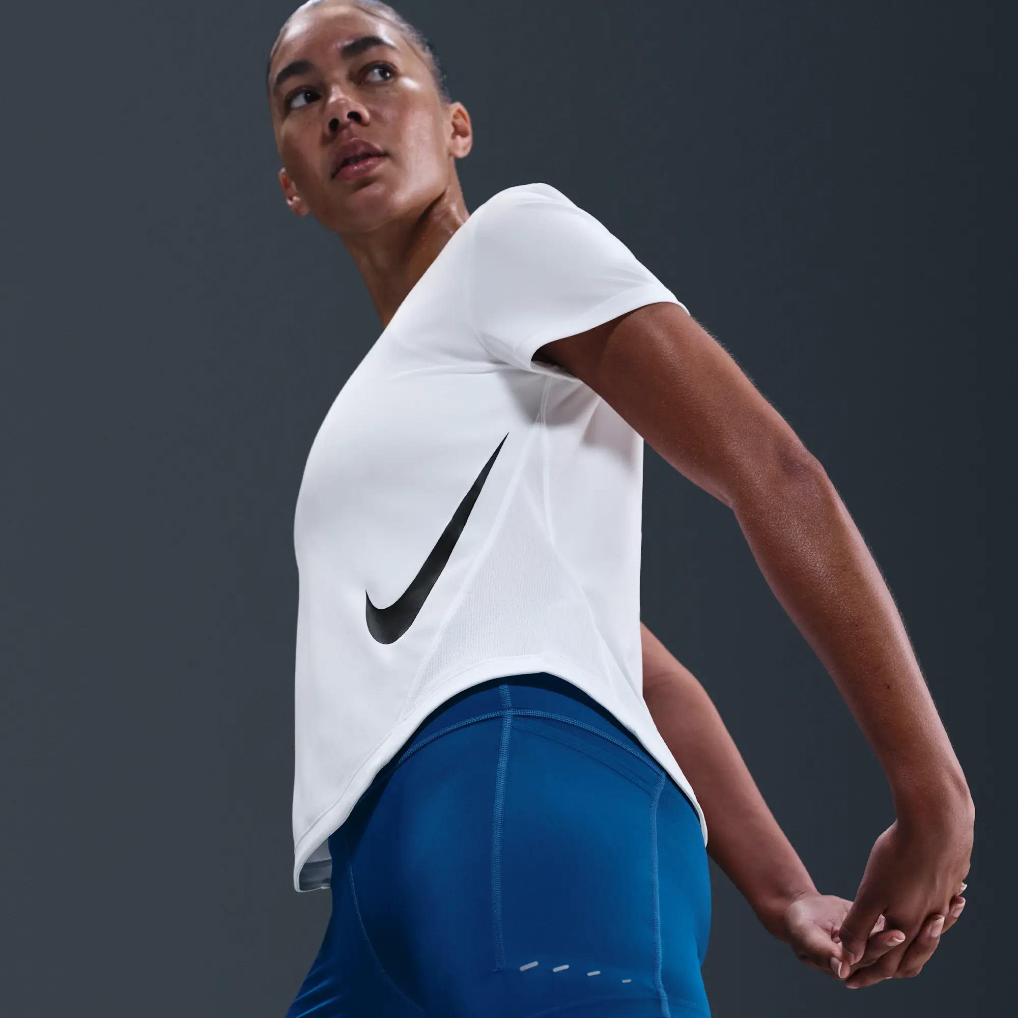 Nike Tempo Swoosh Run Women's Dri-FIT Short-Sleeve Running Top - White - Polyester