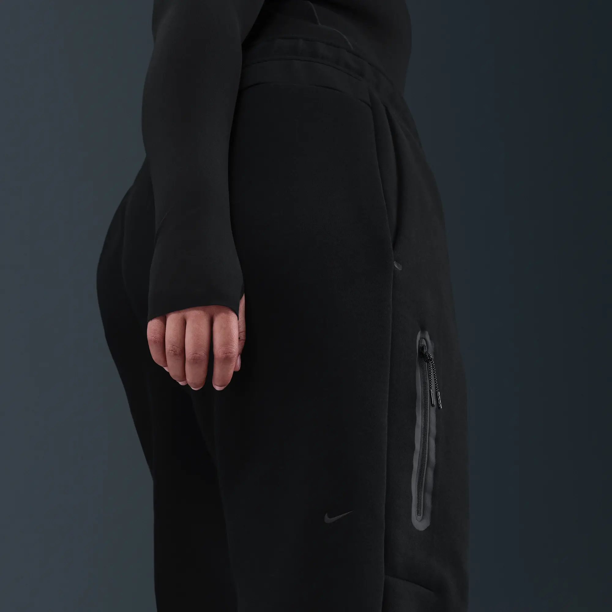Nike Sportswear Tech Fleece Women's Mid-Rise Joggers - Black - Cotton/Polyester