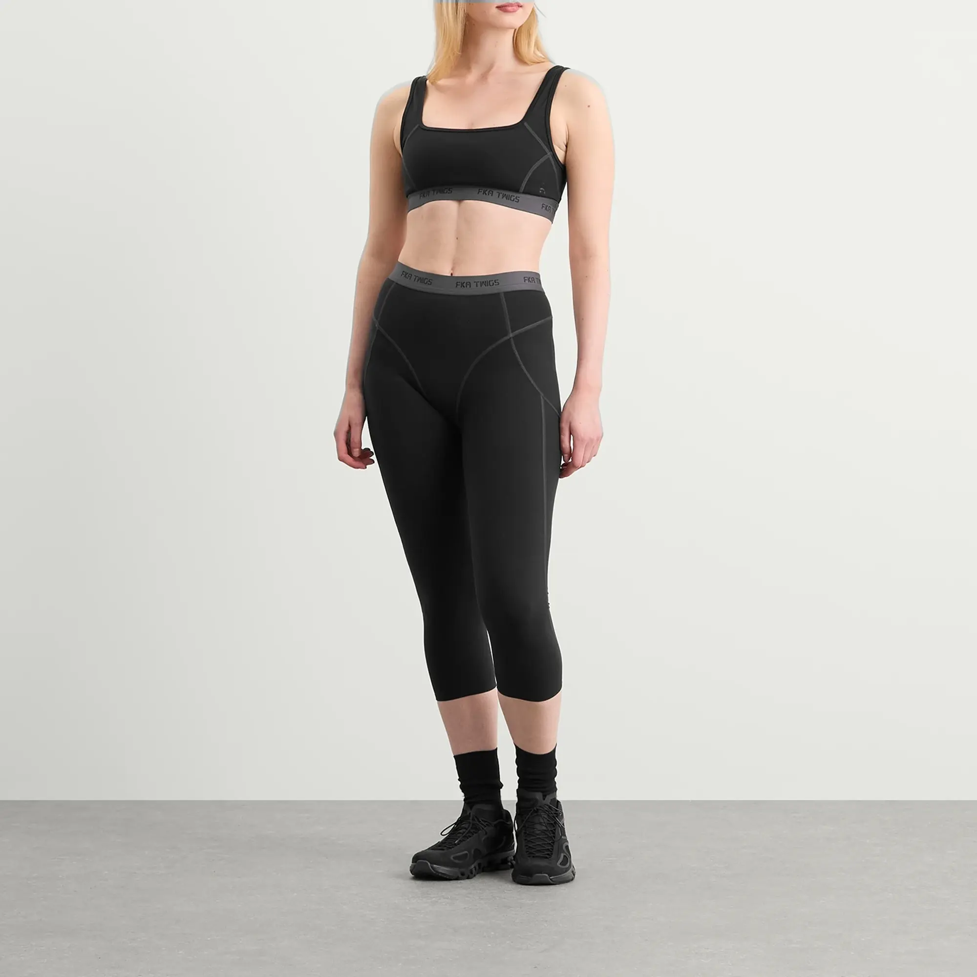 ON Women's x FKA Twigs Studio Sports Bra Black