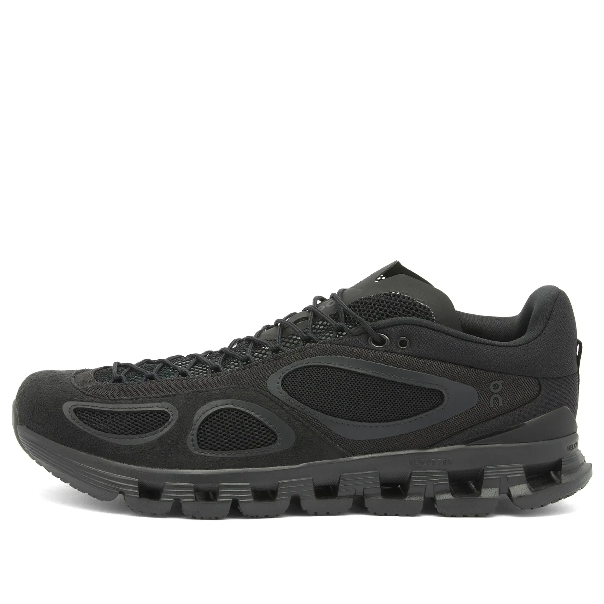 ON Women's x FKA Twigs Cloud X Black