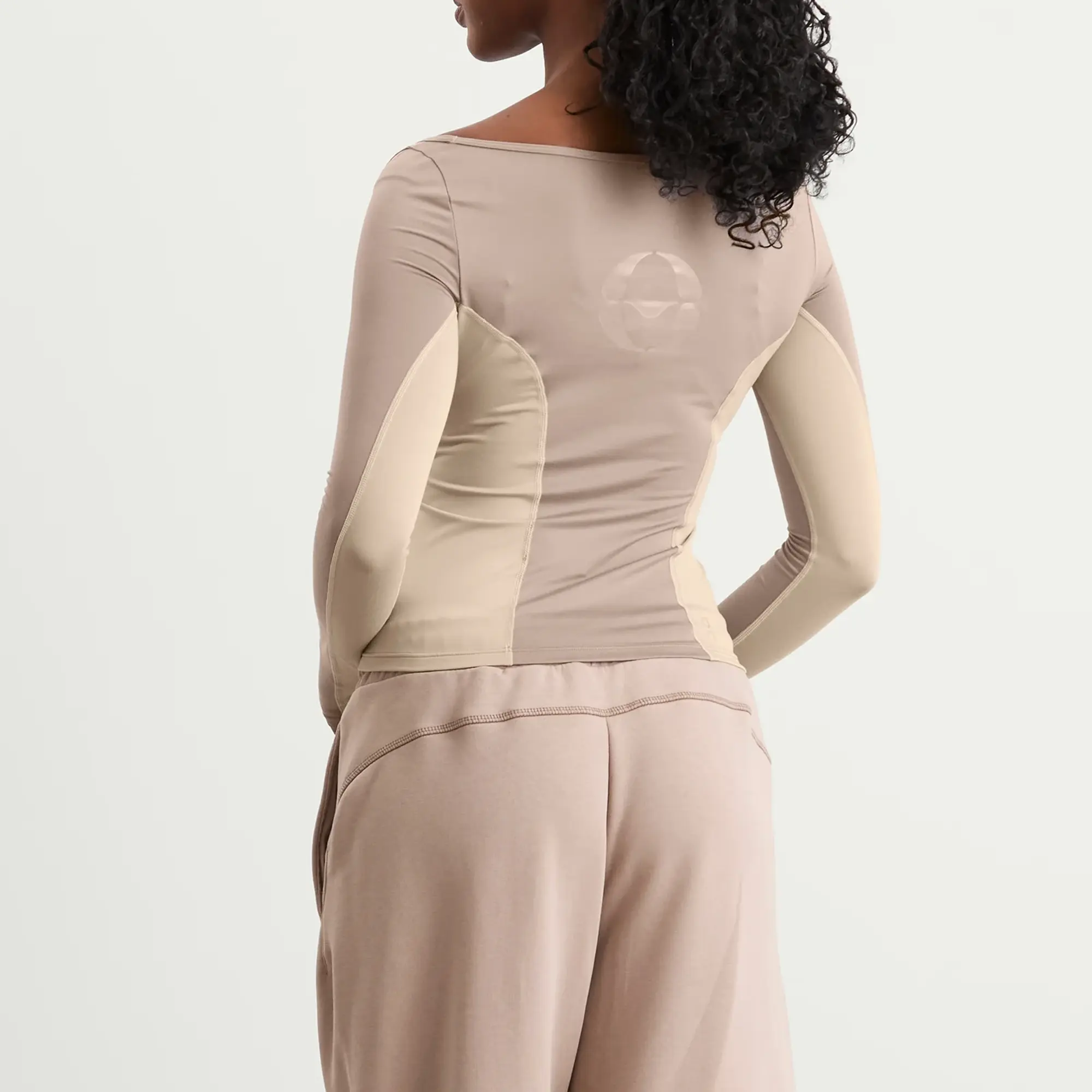 ON Women's x FKA Twigs Studio LON Women'sg Sleeve Top Cinder/Desert
