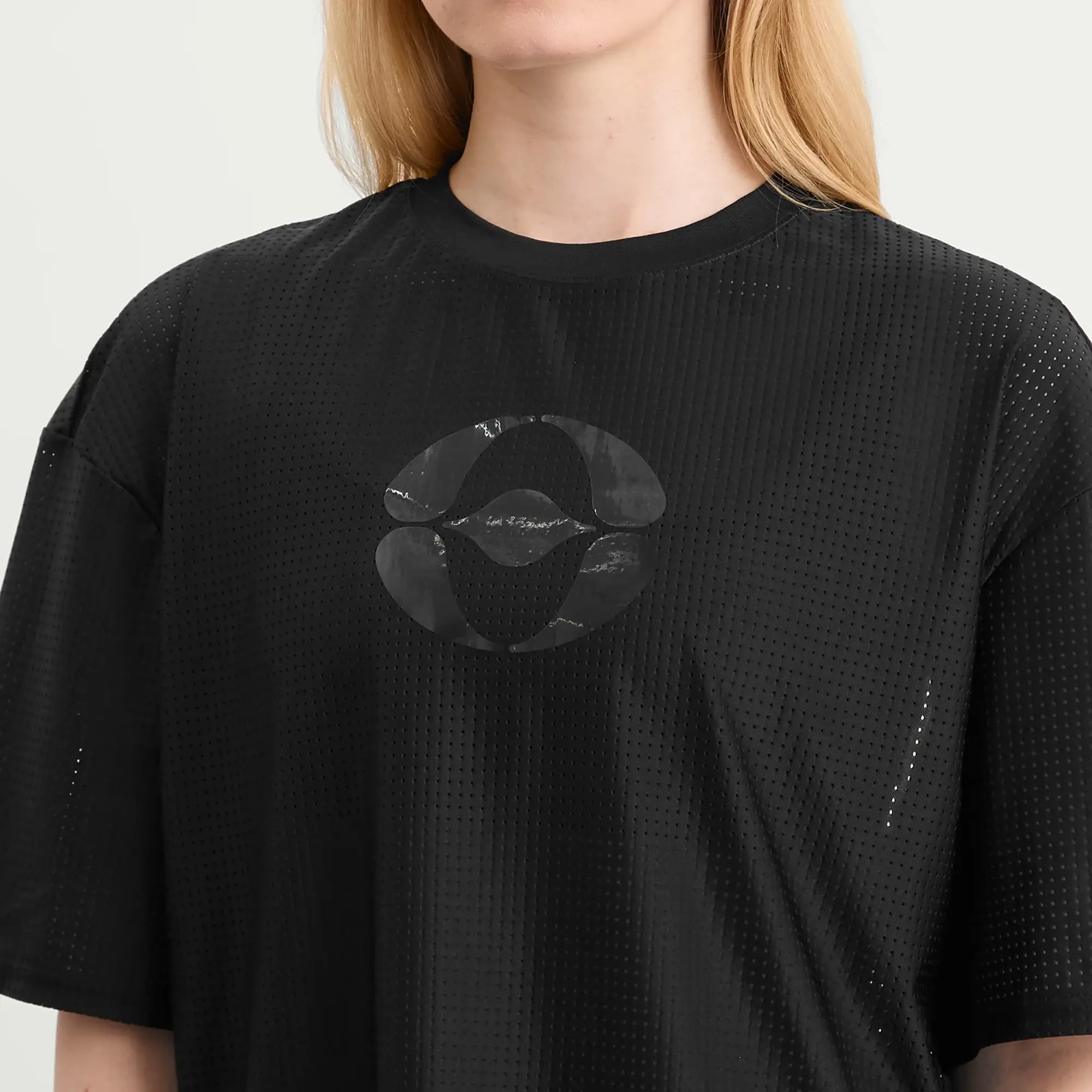 ON Women's x FKA Twigs Cut Out T-Shirt Black