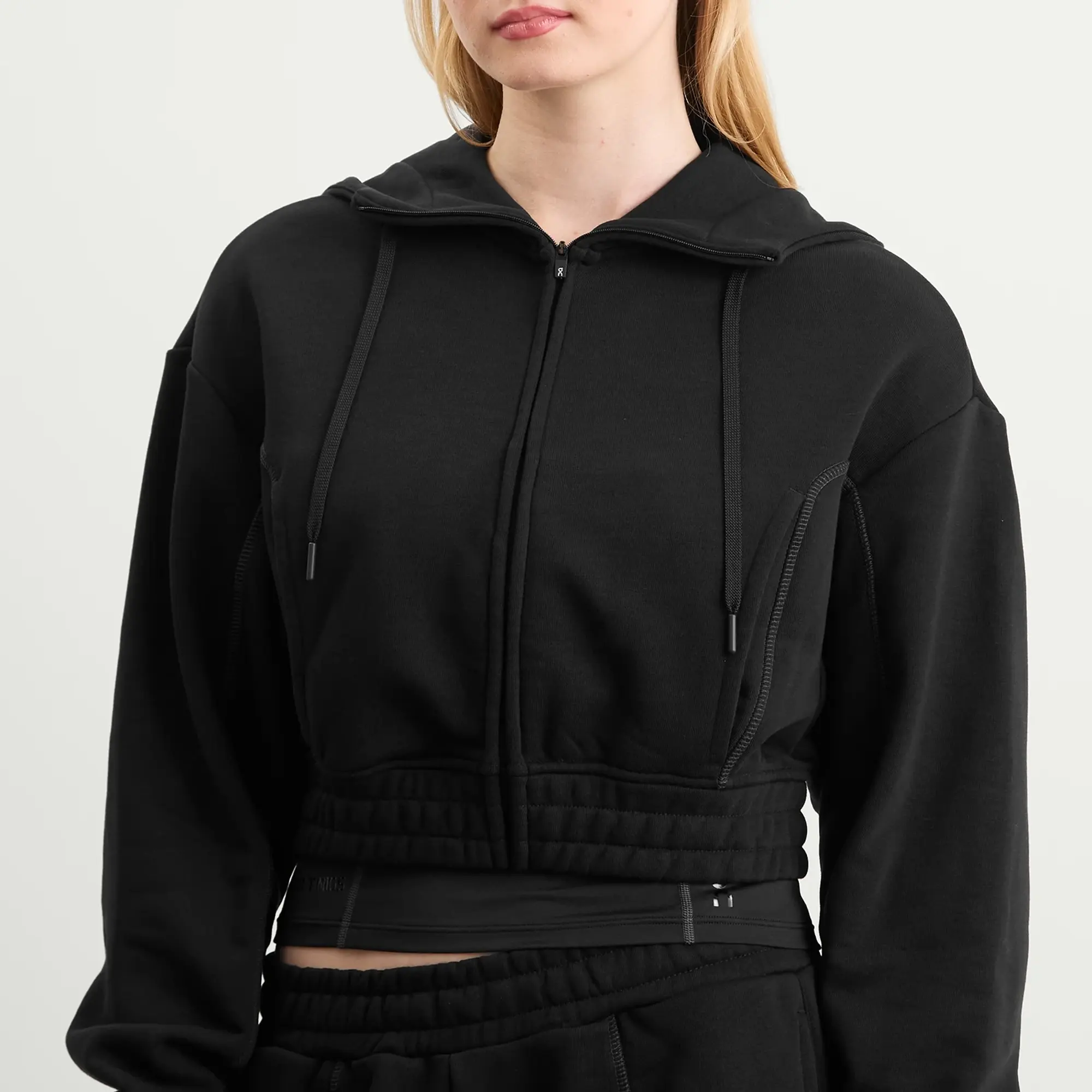 ON Women's x FKA Twigs Club Cropped Hoodie Black
