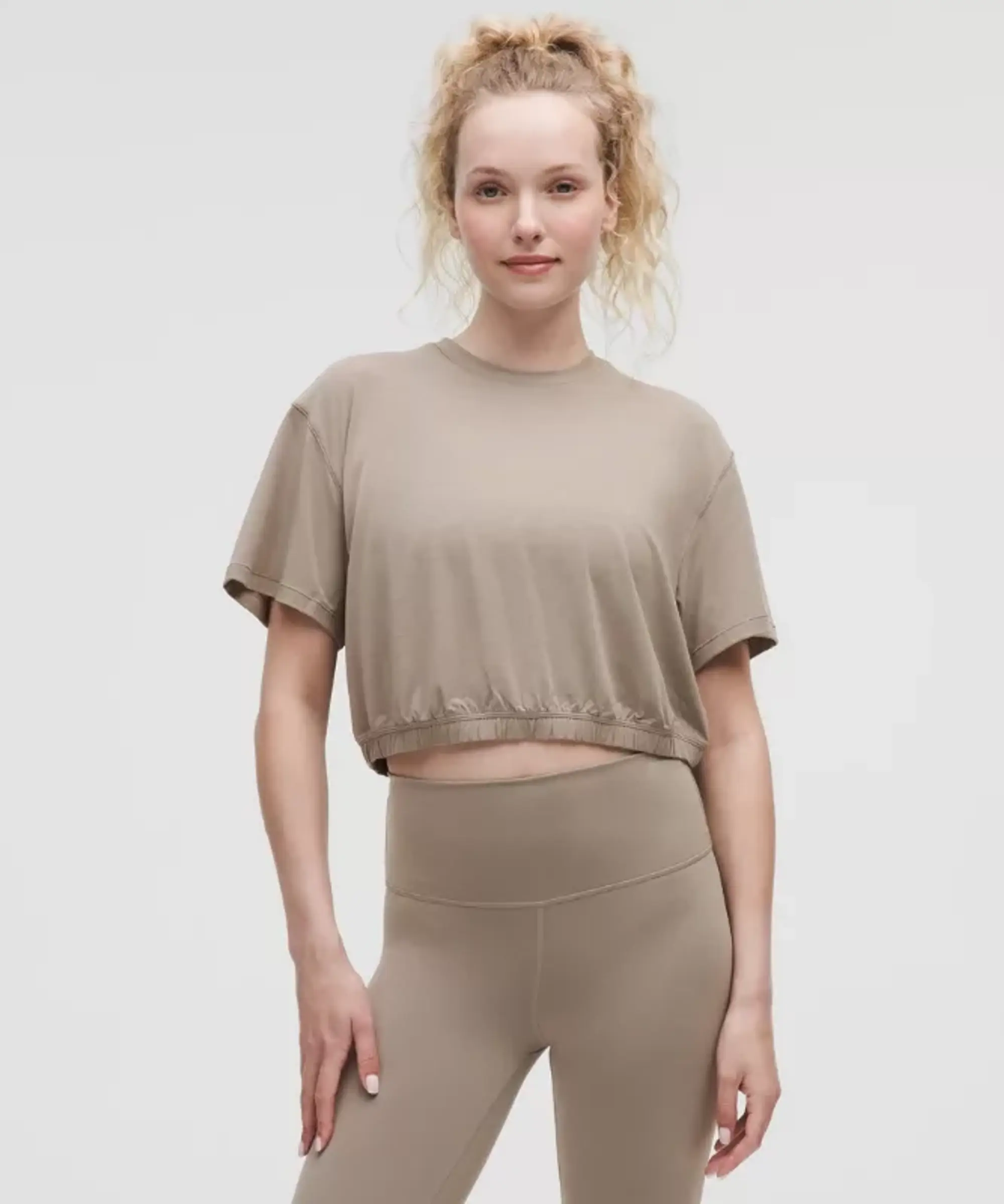 lululemon – Women's Jersey Training Elastic-Hem Short-Sleeve Shirt – Color Grey/Khaki – Size 0
