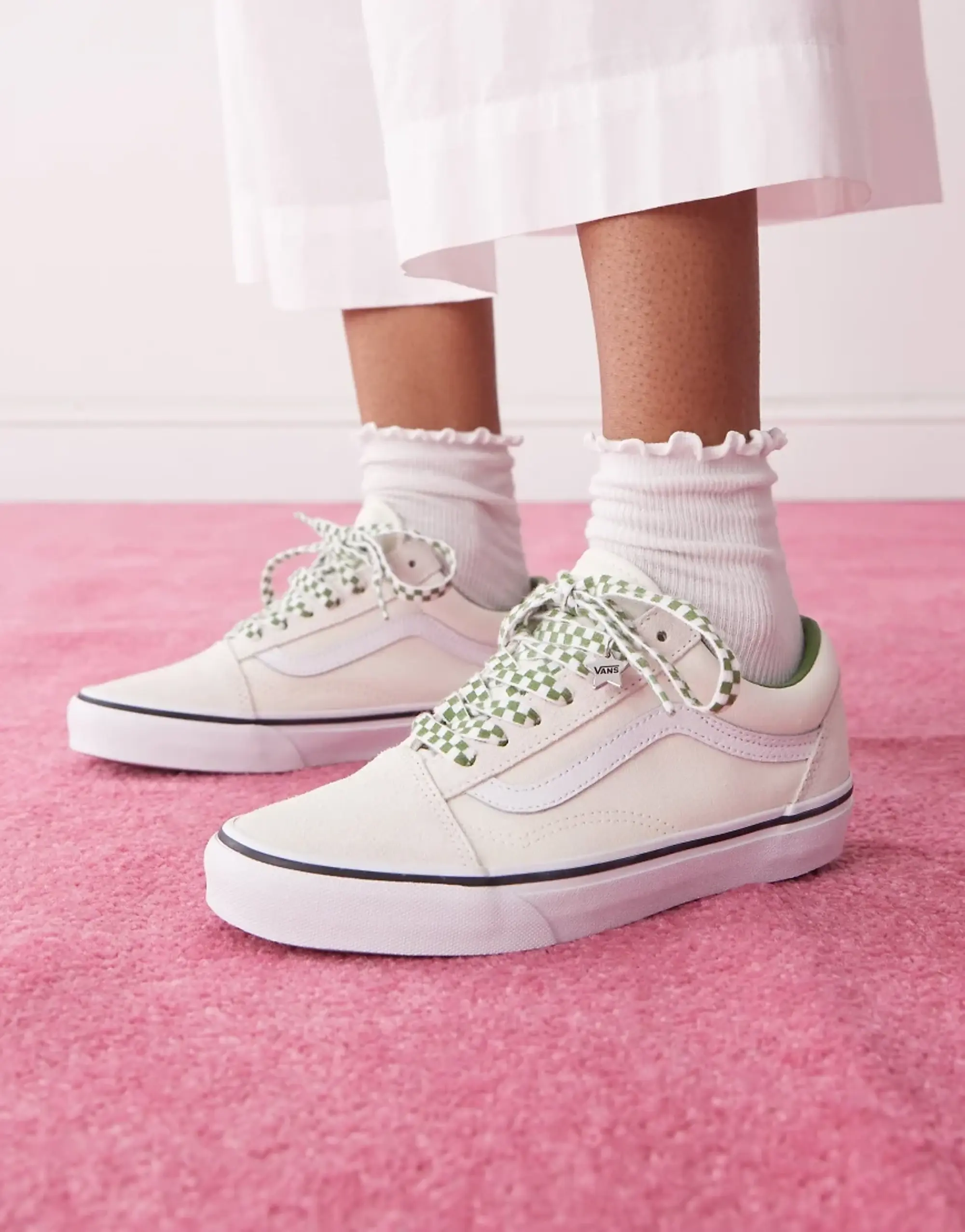 Vans Old Skool Trainers In White And Green