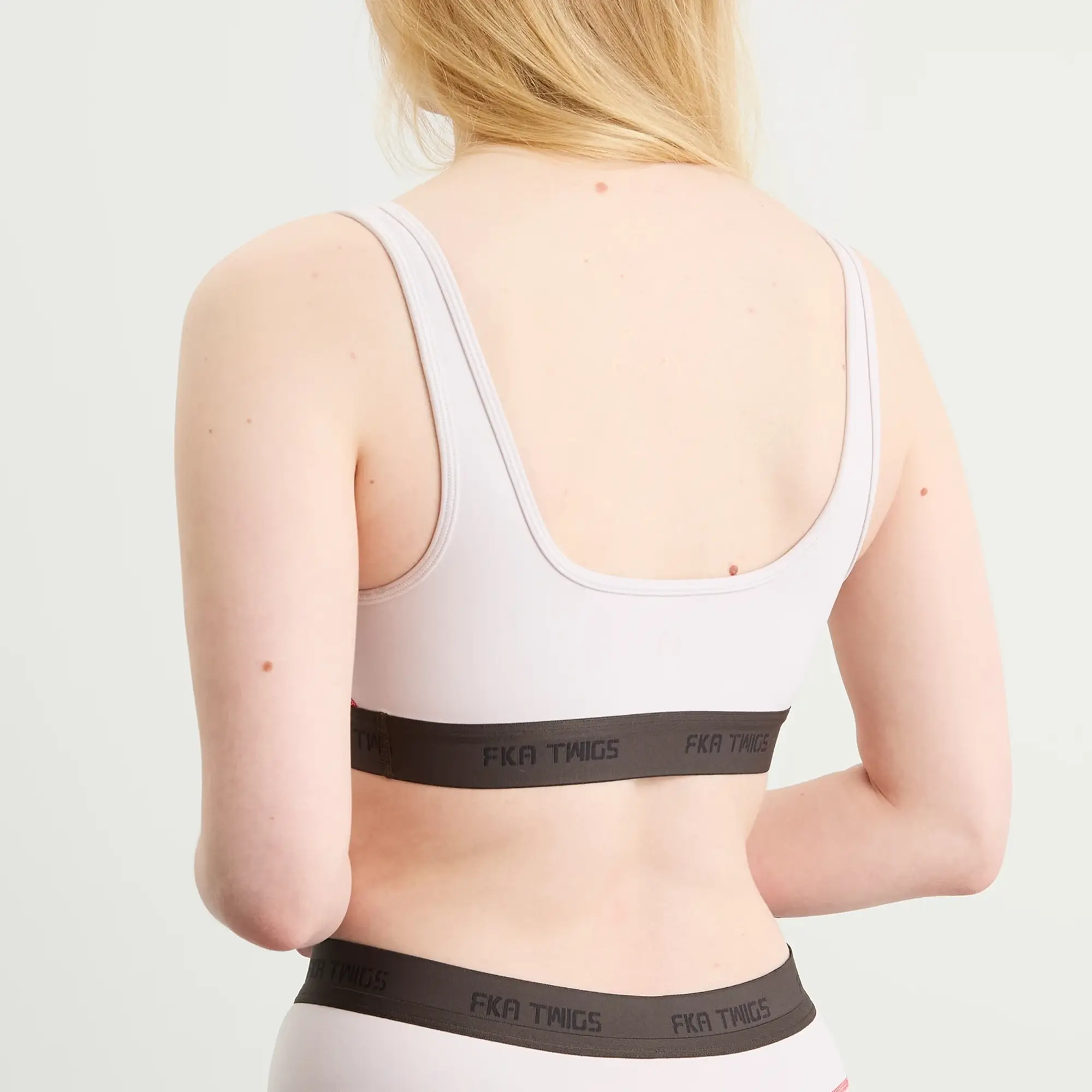 ON Women's x FKA Twigs Studio Sports Bra Lily