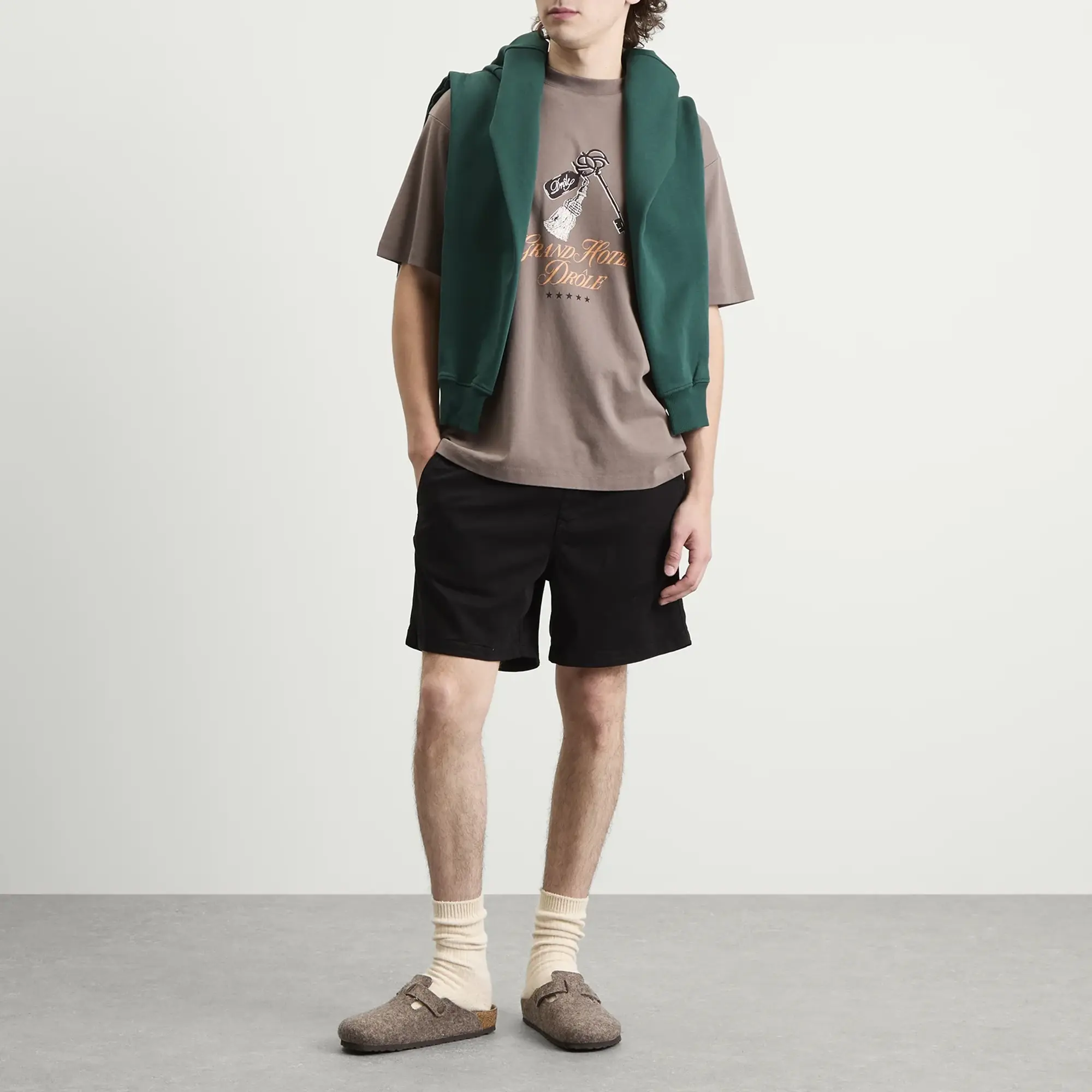 Drôle de Monsieur Men's Grand Hotel T-Shirt Taupe