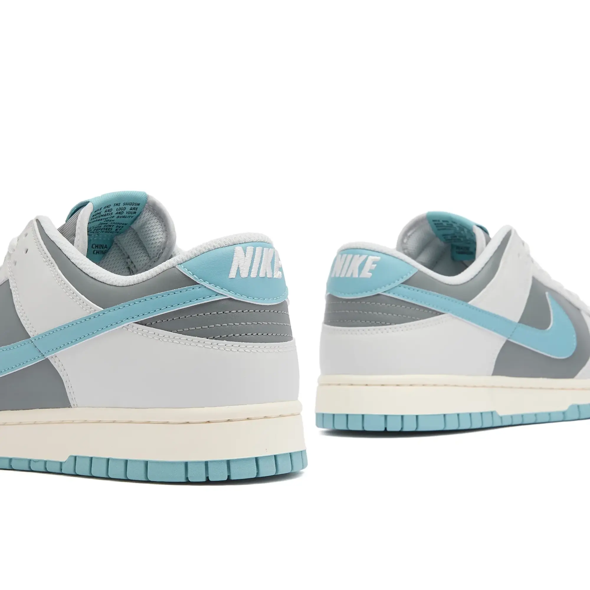 Nike Men's Dunk Low Retro Se Sneaker Photon/Denim/Grey