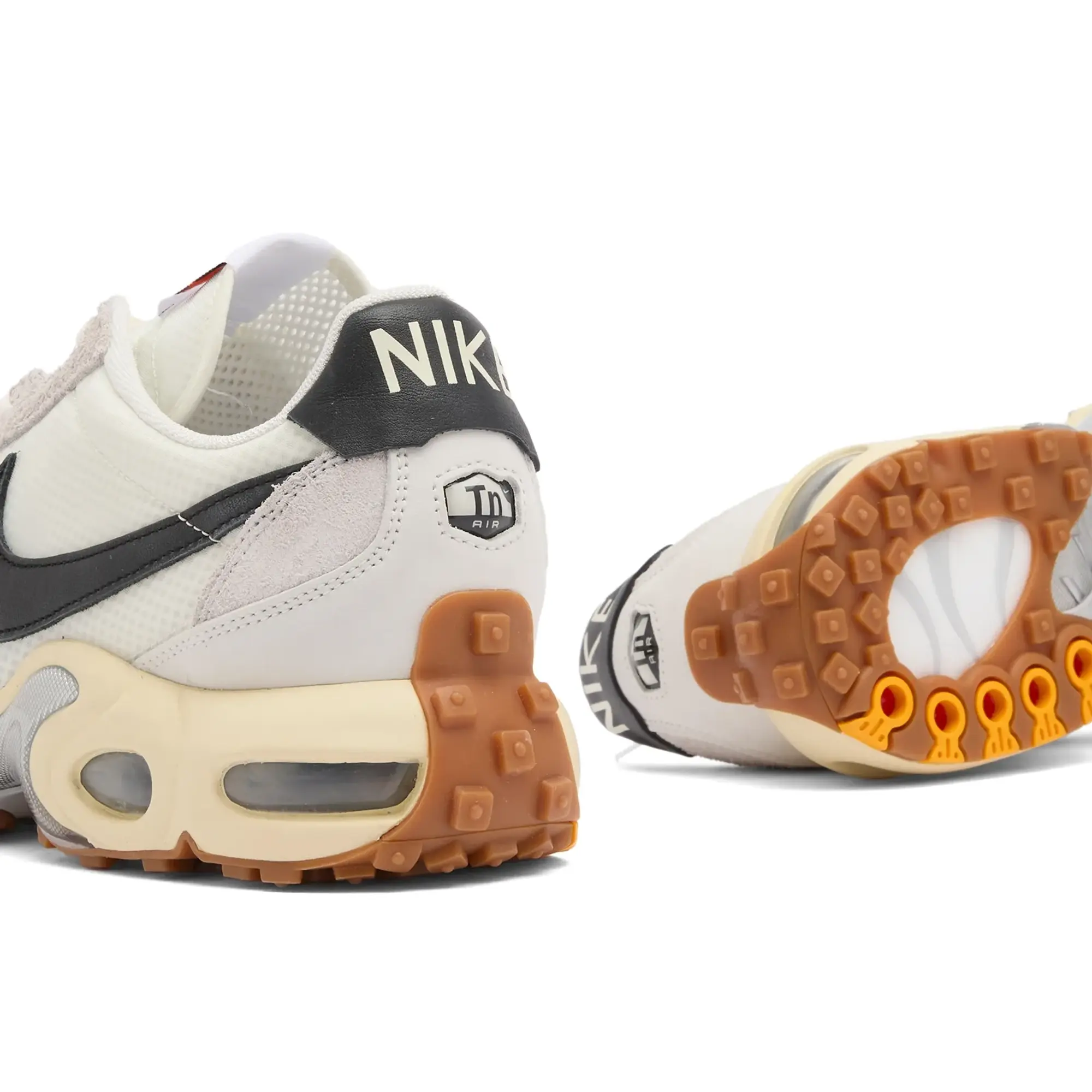 Nike Men's Air Max Waffle Sp 2 Sneaker Sail/Black/Brown