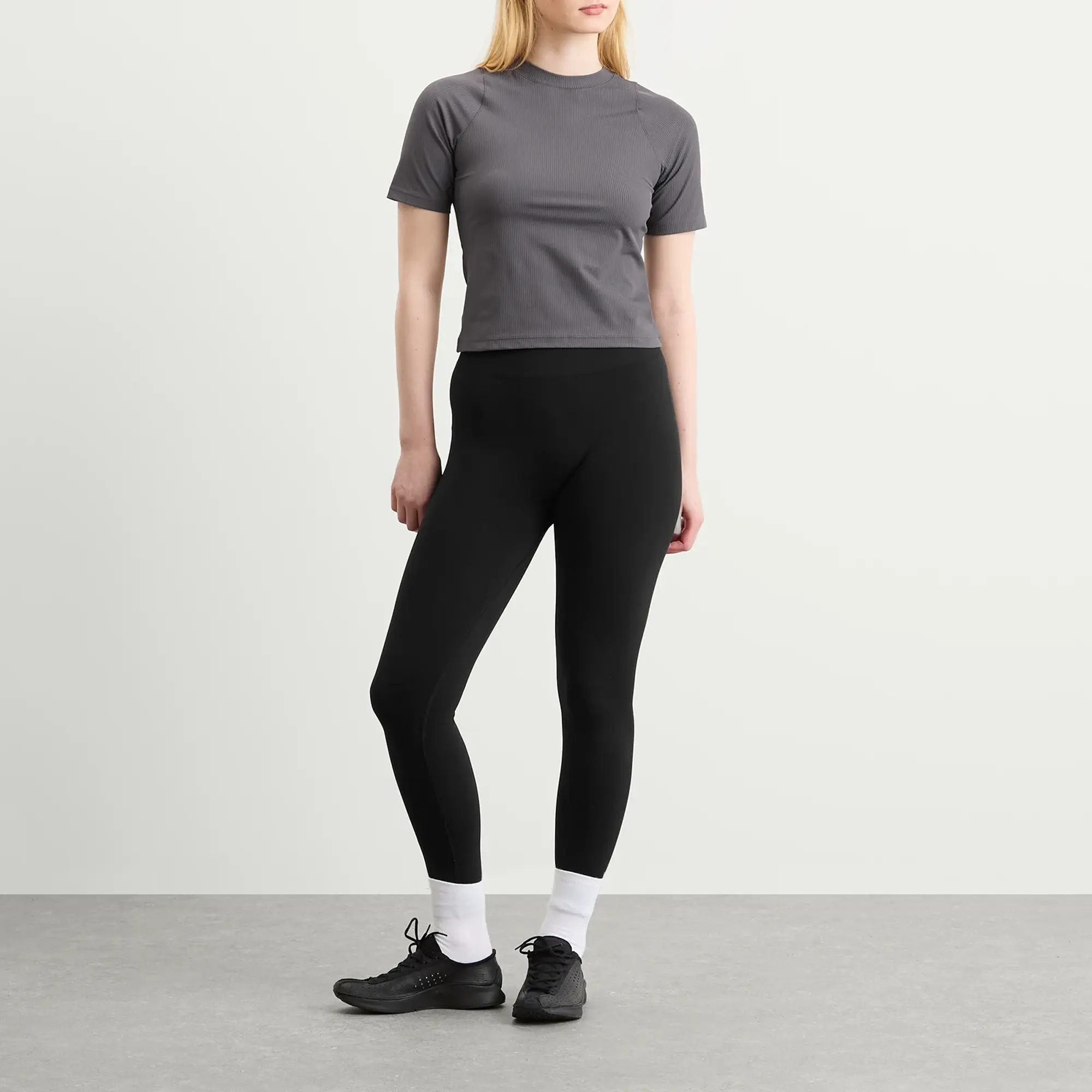 Nike Women's Zenvy Rib Short Sleeve Top Thunder Grey/White