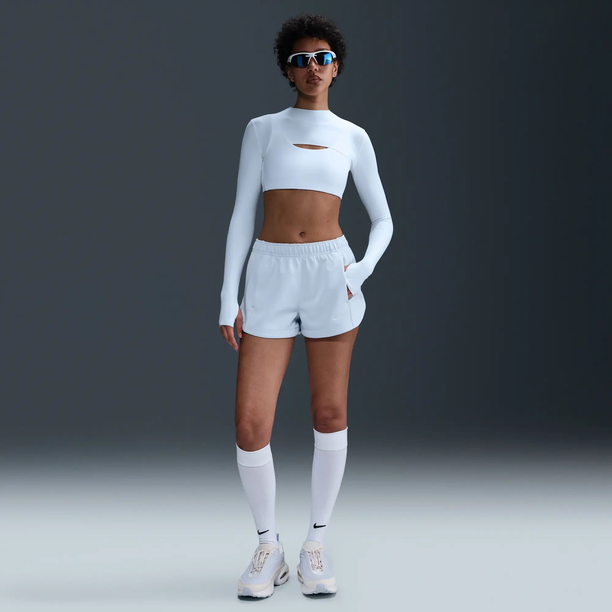 Nike Sportswear Windrunner Women's Mid-Rise 5cm (approx.) Shorts - Blue - Polyester/Elastane
