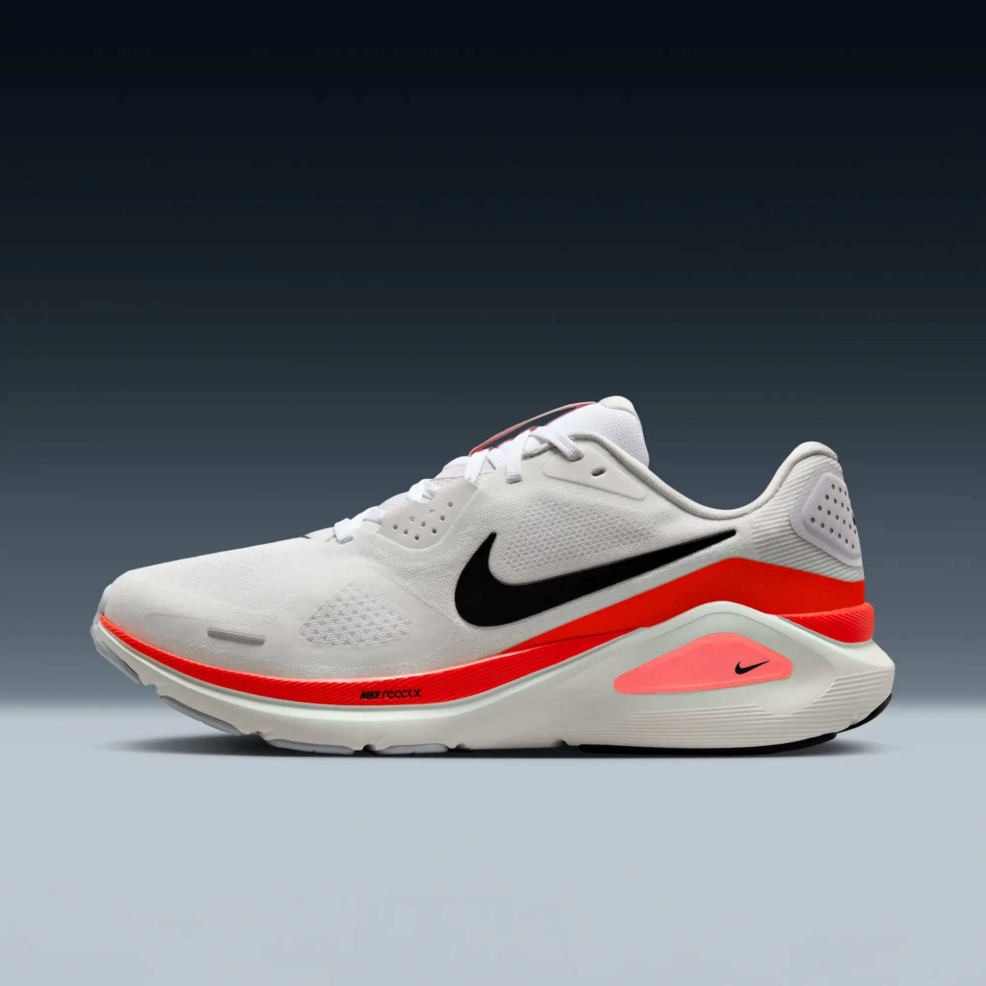 Nike Structure 26 Stability Running Shoe Men - White, Red