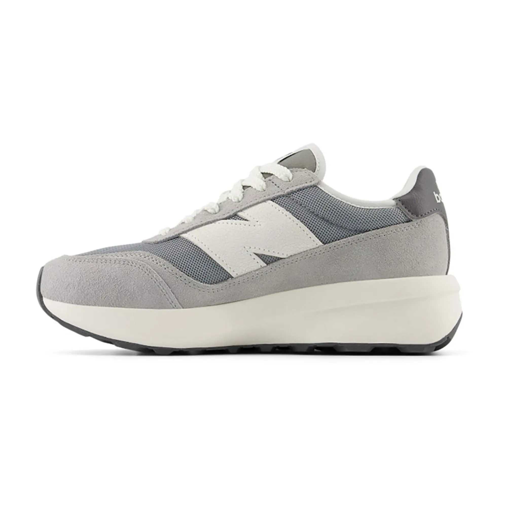 New Balance 370 Trainers