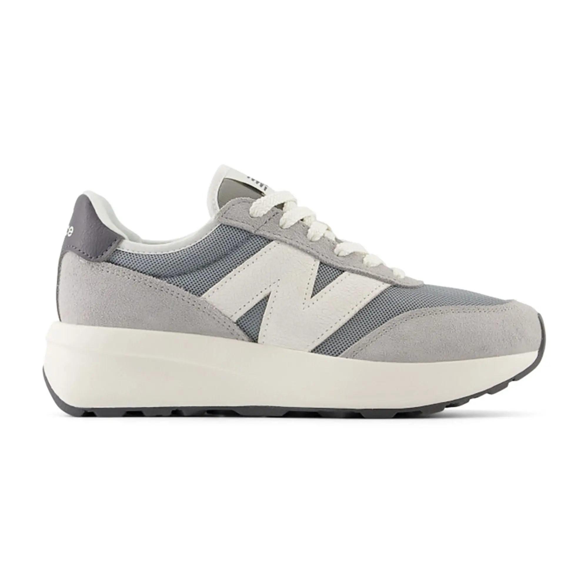 New Balance 370 Trainers