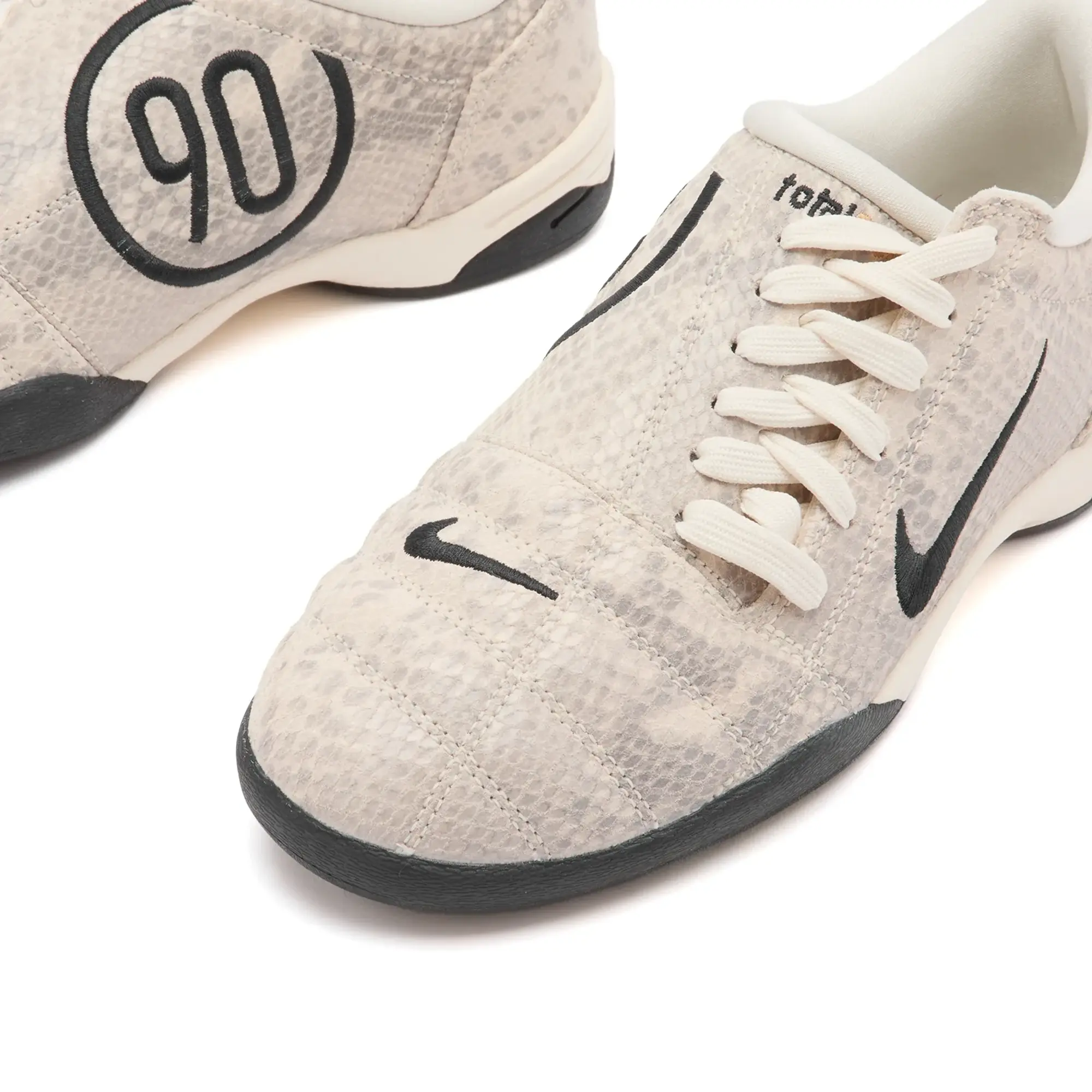 Nike Women's T90 Se Sneaker Ivory/Black/Gold
