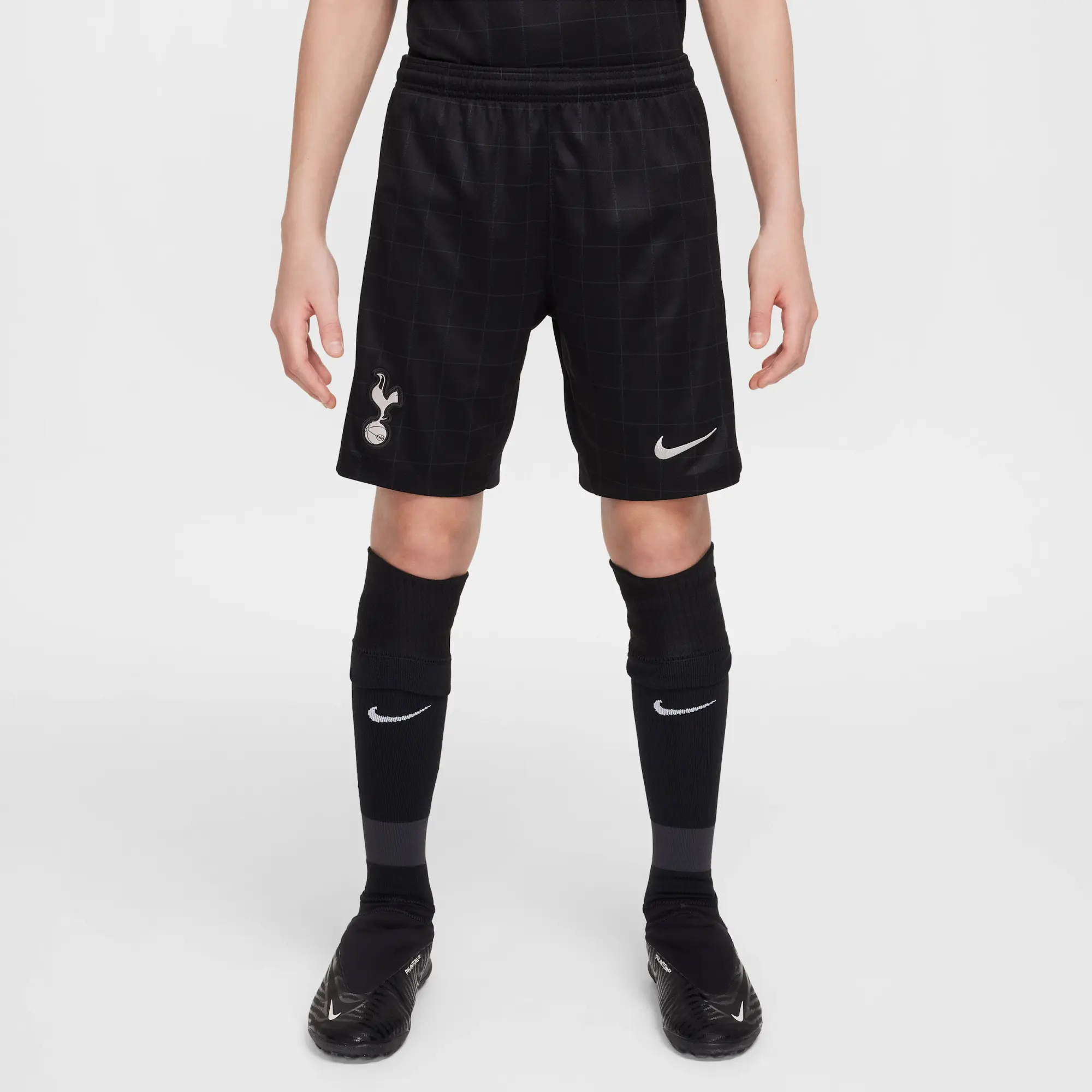 Tottenham Hotspur 2025/26 Stadium Away Older Kids' Nike Dri-FIT Football Replica Shorts - Black - Recycled Polyester