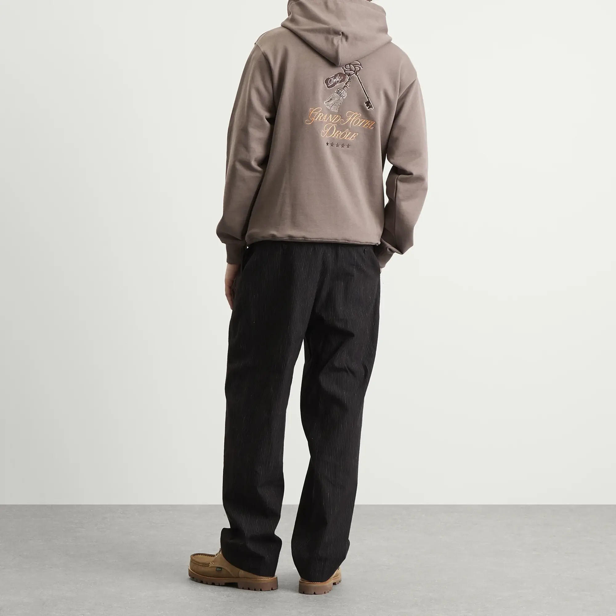 Drôle de Monsieur Men's Grand Hotel Hoodie Taupe