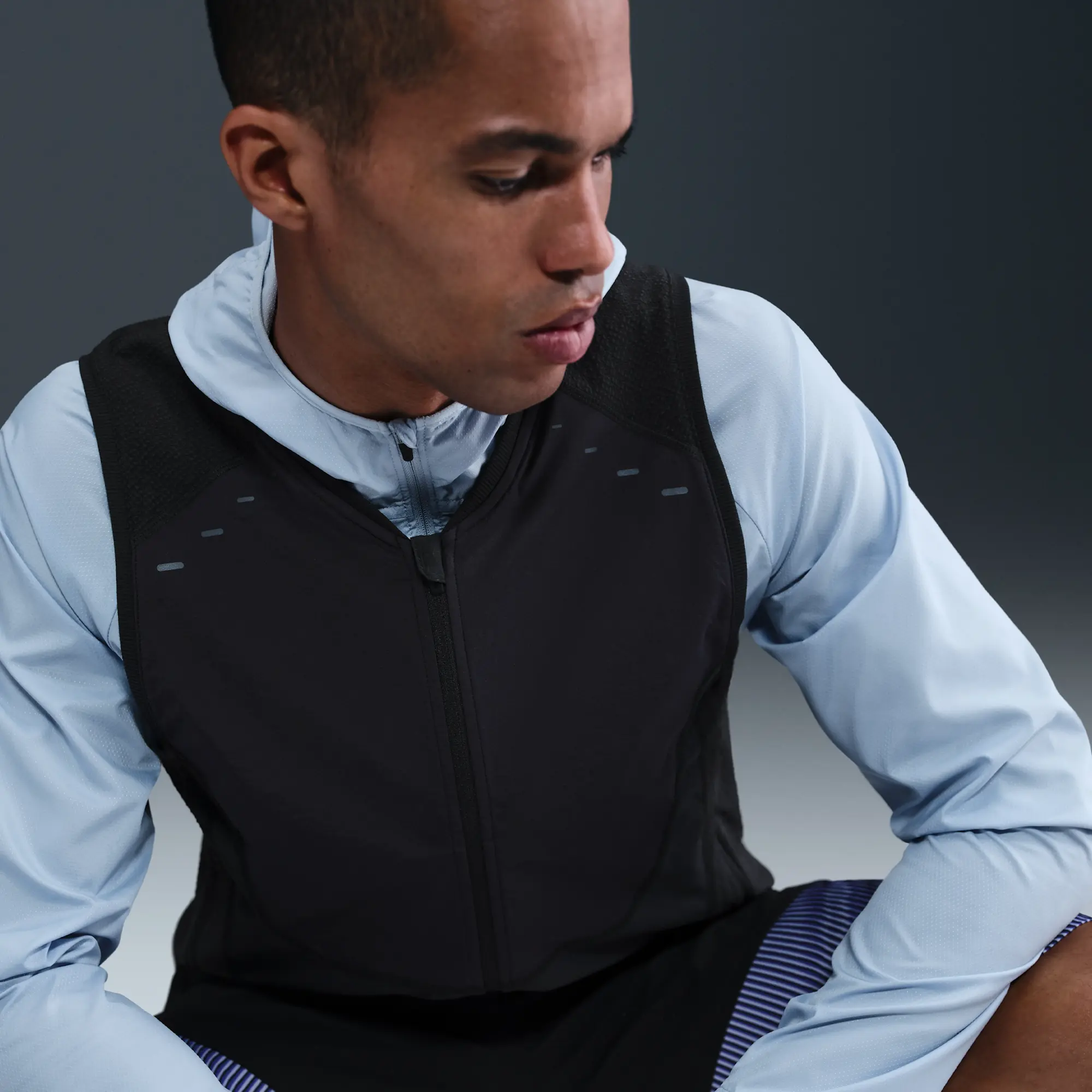 Nike Run Men's Dri-FIT ADV Running Utility Gilet - Black - Sustainable Materials