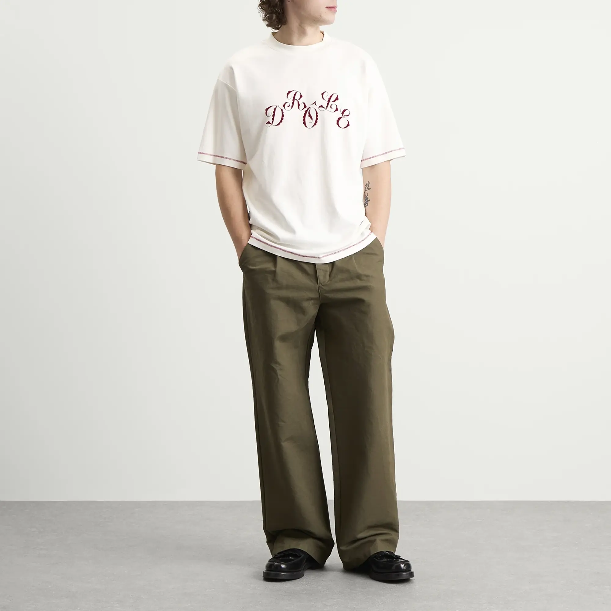 Drôle de Monsieur Men's Stagger Logo T-Shirt Off White