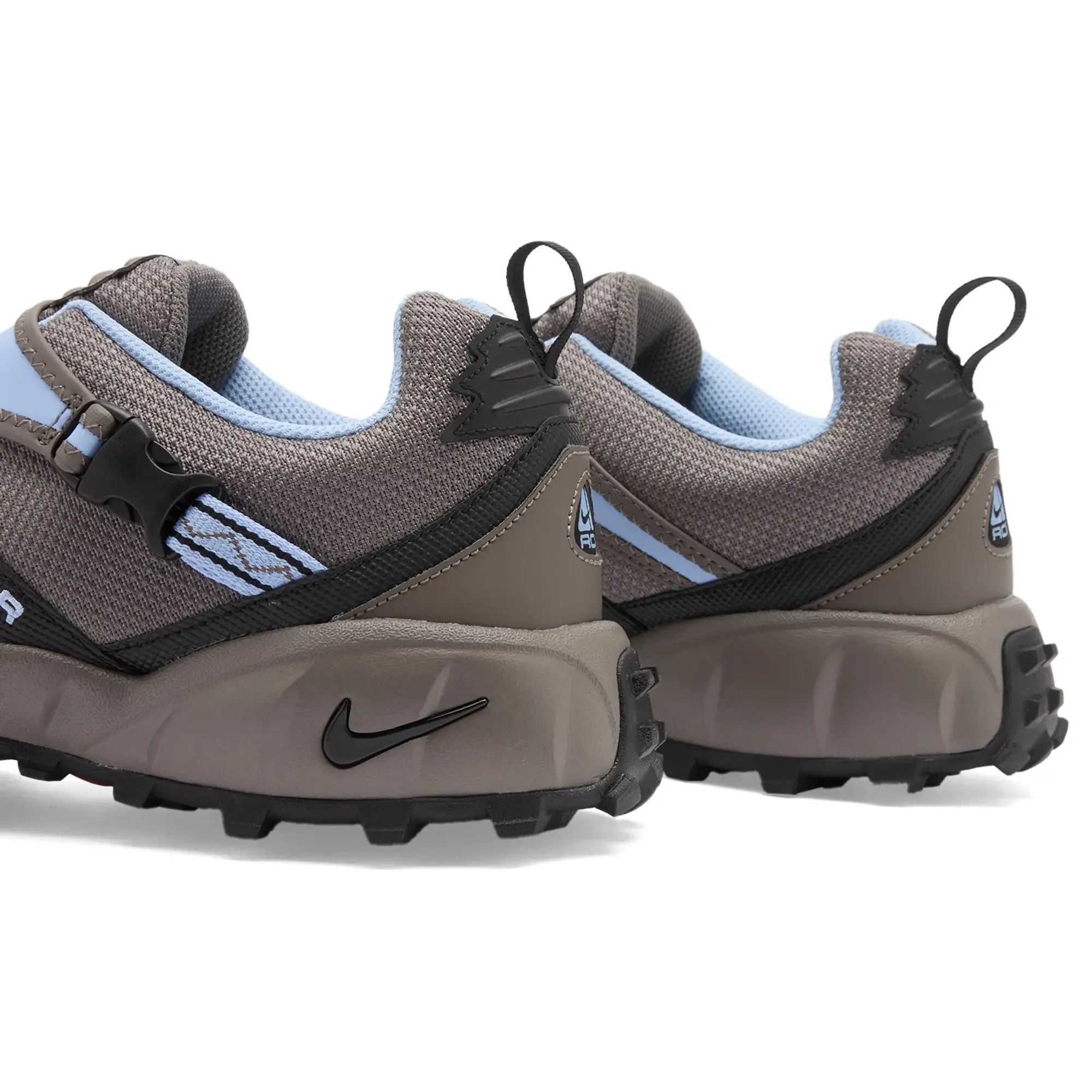 Nike Men's Acg Phassad Sneaker Cave Stone/Aluminium