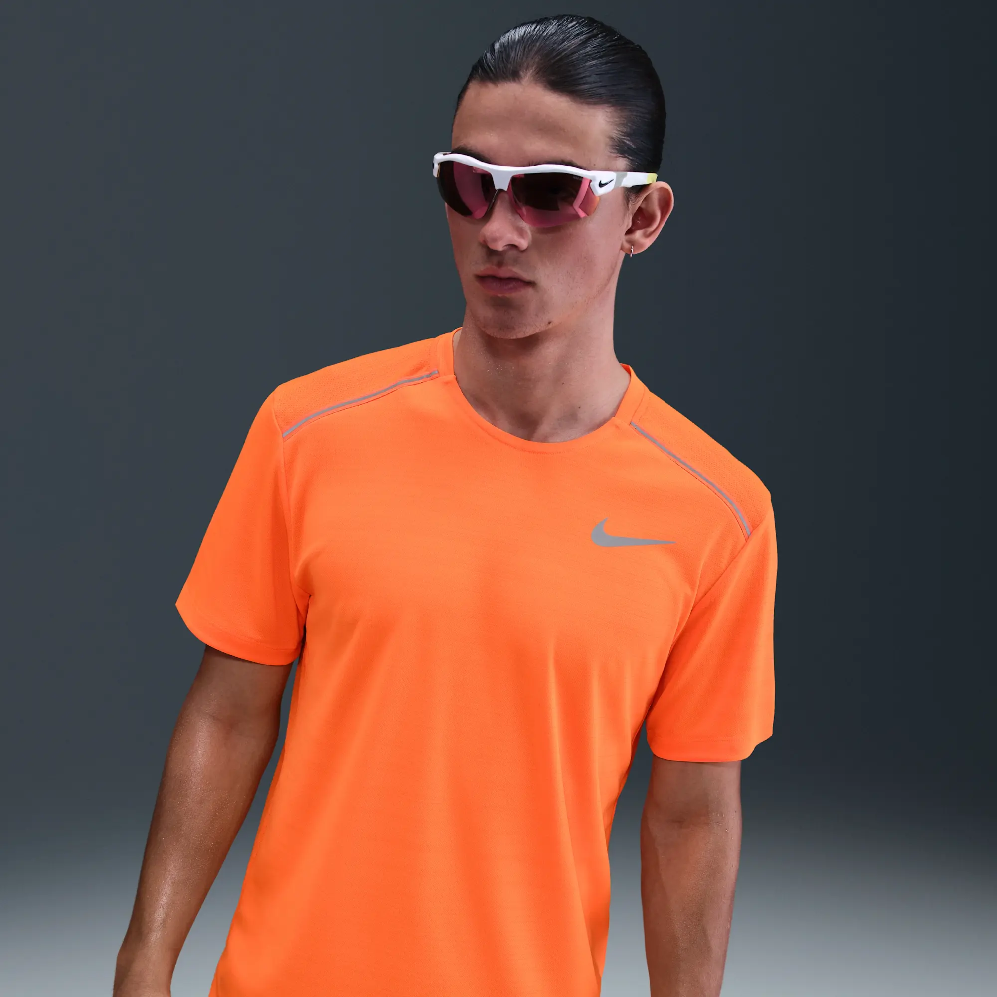 Nike Miler Men's Short-Sleeve Running Top - Orange