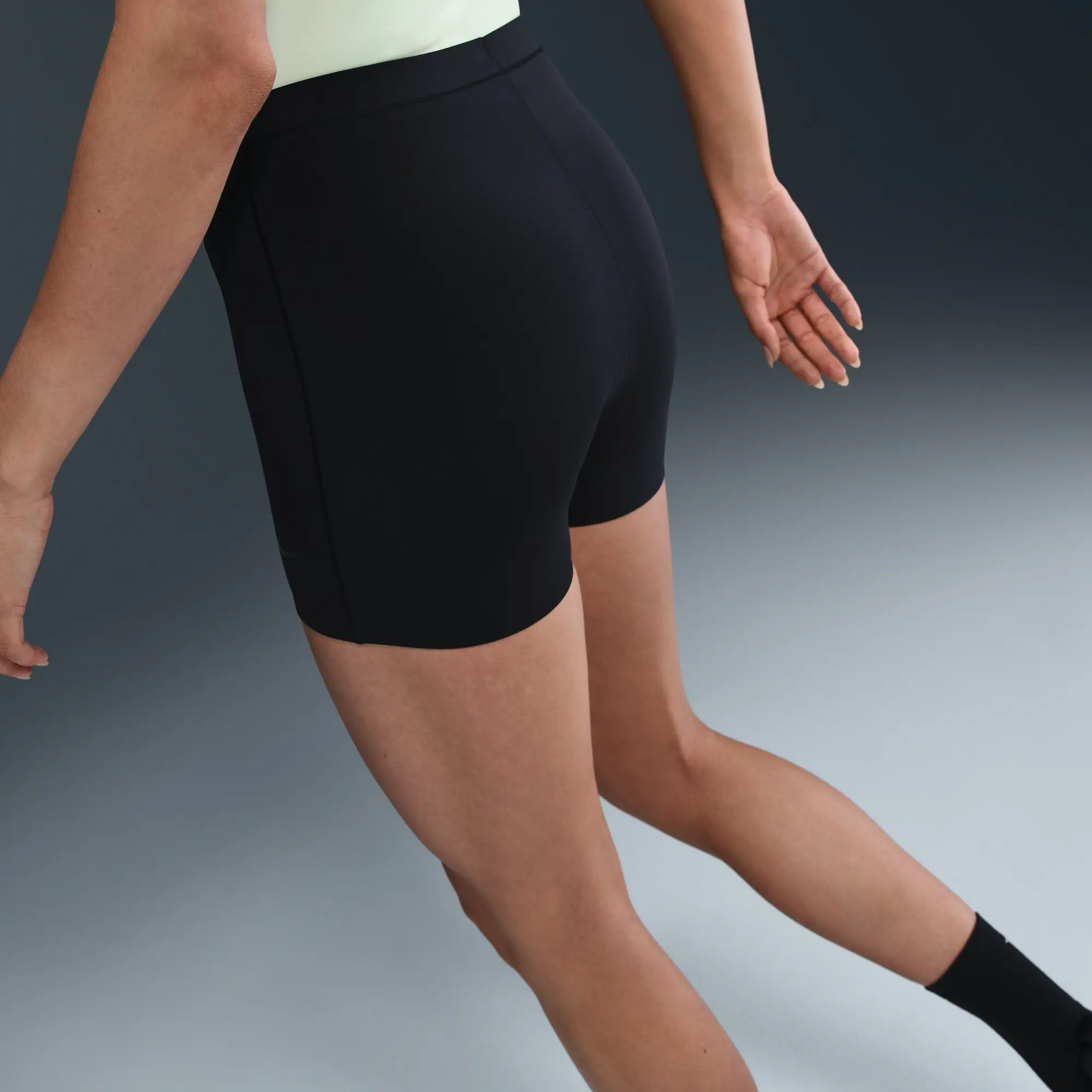 Nike Form Women's Boyshorts - Black - Polyester/Elastane