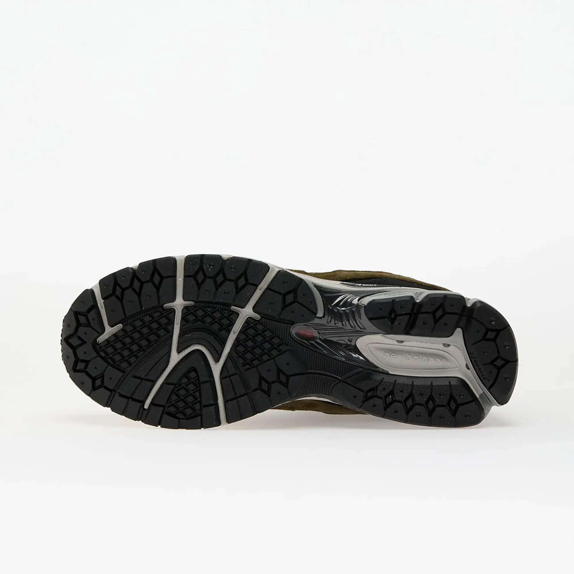 New Balance Unisex 2002R in Brown/Black Suede/Mesh