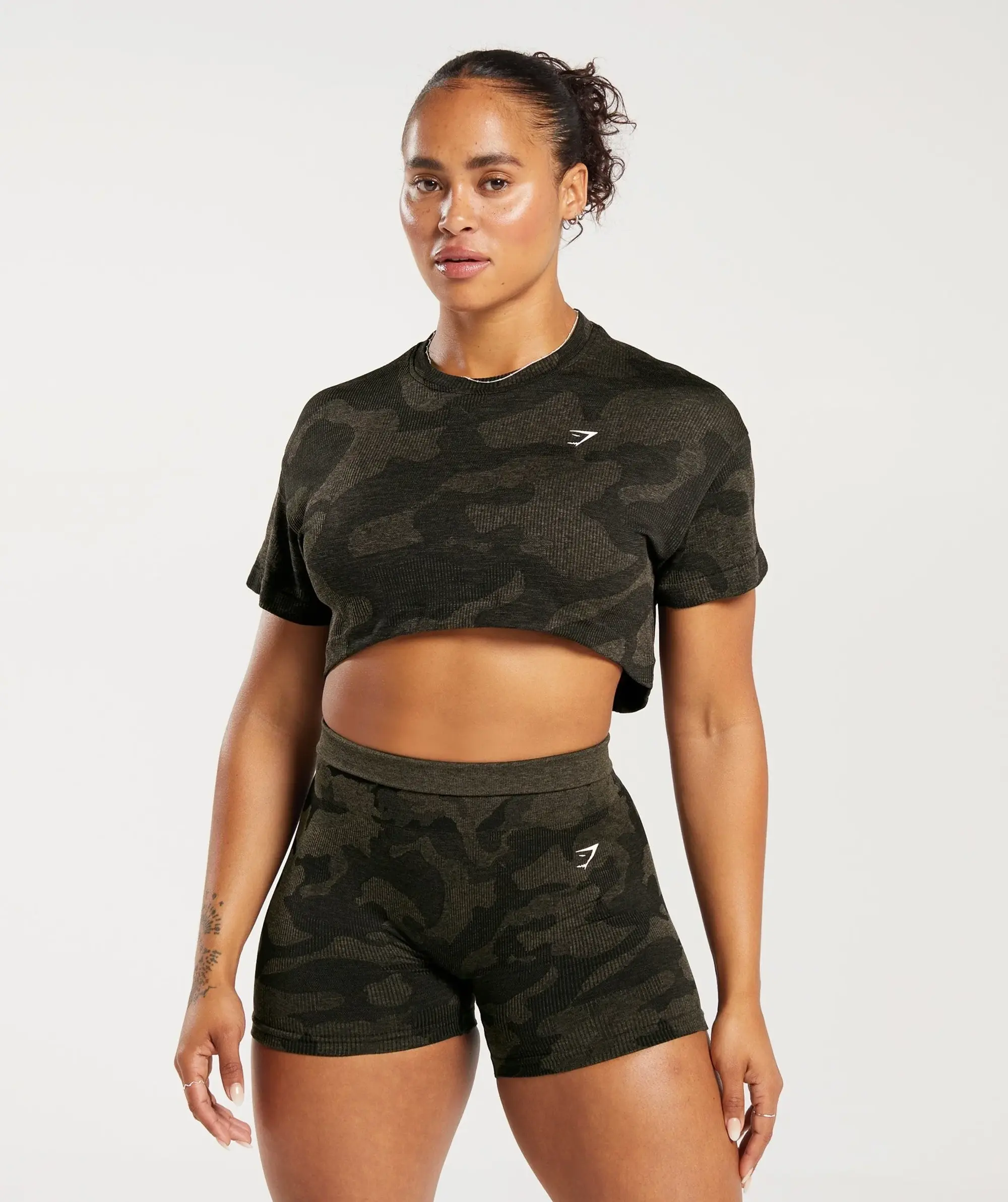  Adapt Camo Seamless Ribbed Crop Top - Black/Camo Brown