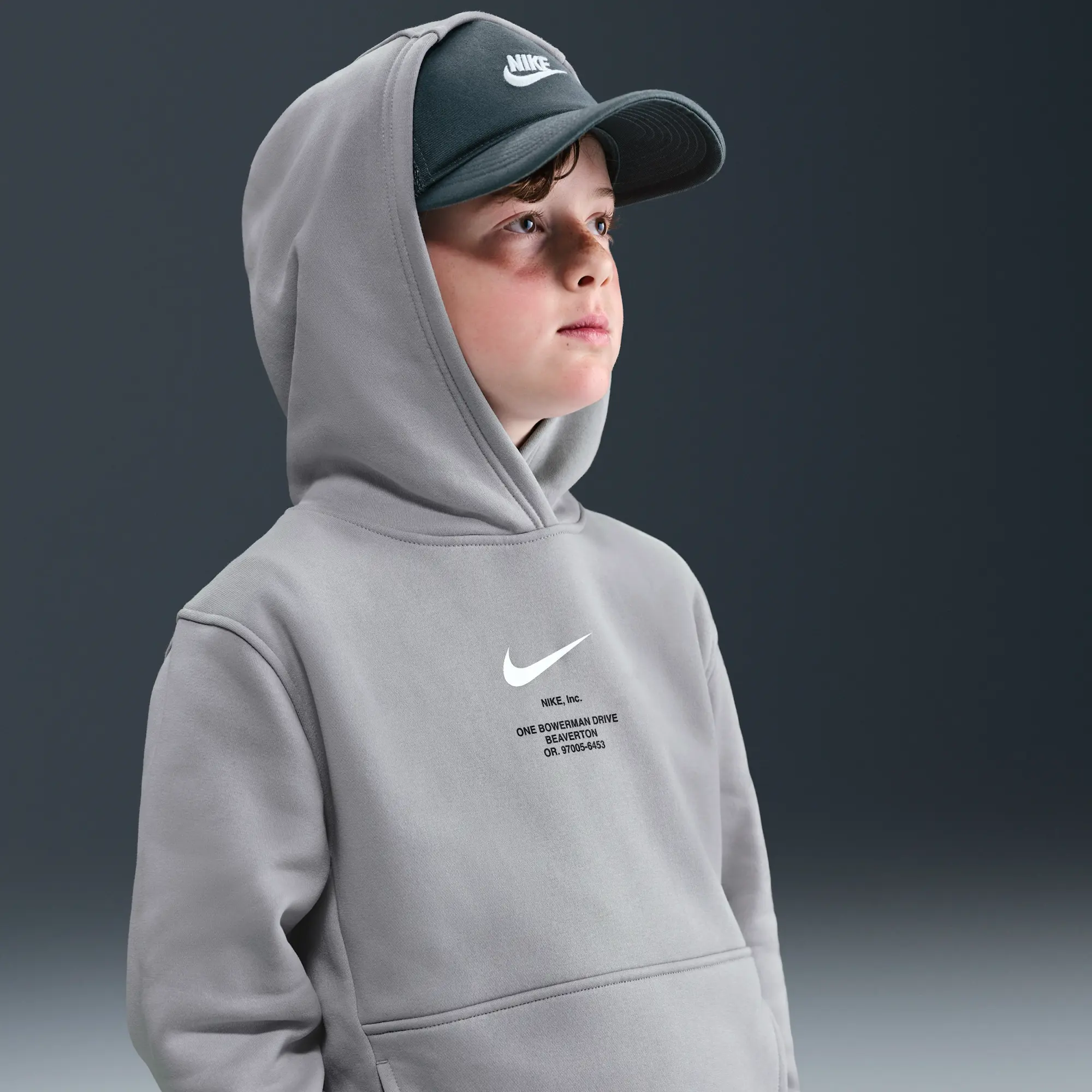 Nike Sportswear Club Fleece Older Kids' (Boys') Pullover Hoodie - Grey - Fleece