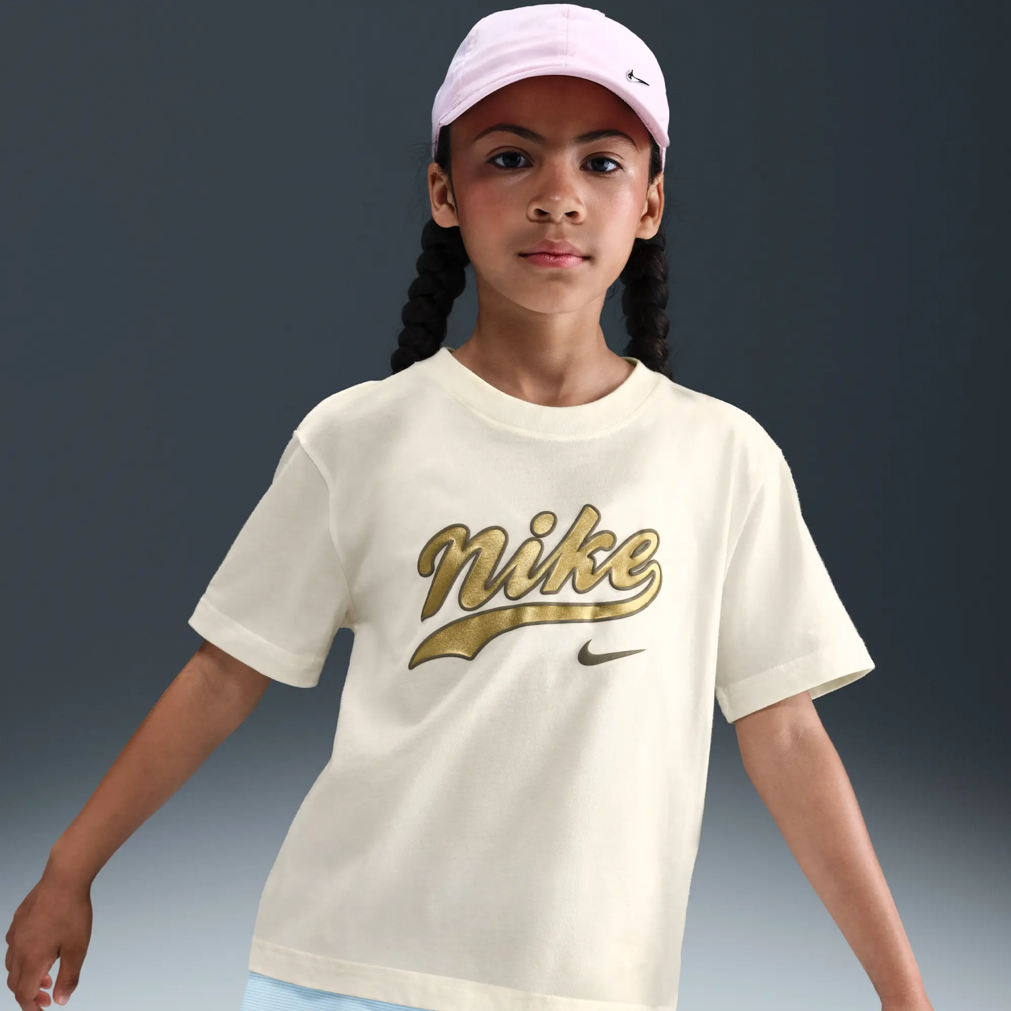 Nike Sportswear Older Kids' (Girls') T-Shirt - White