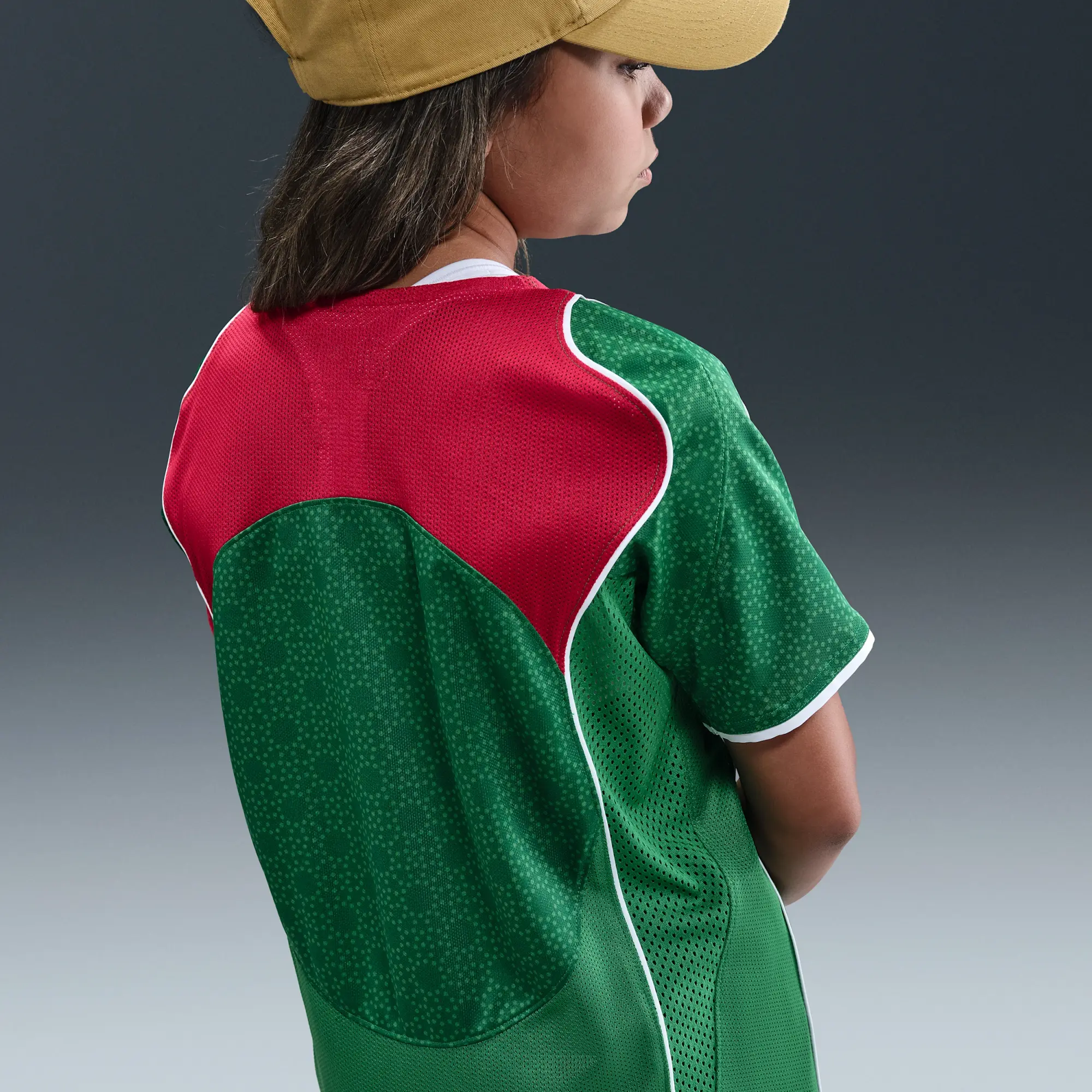 Nike Total 90 Older Kids' Dri-FIT Football Shirt - Green - Sustainable Materials