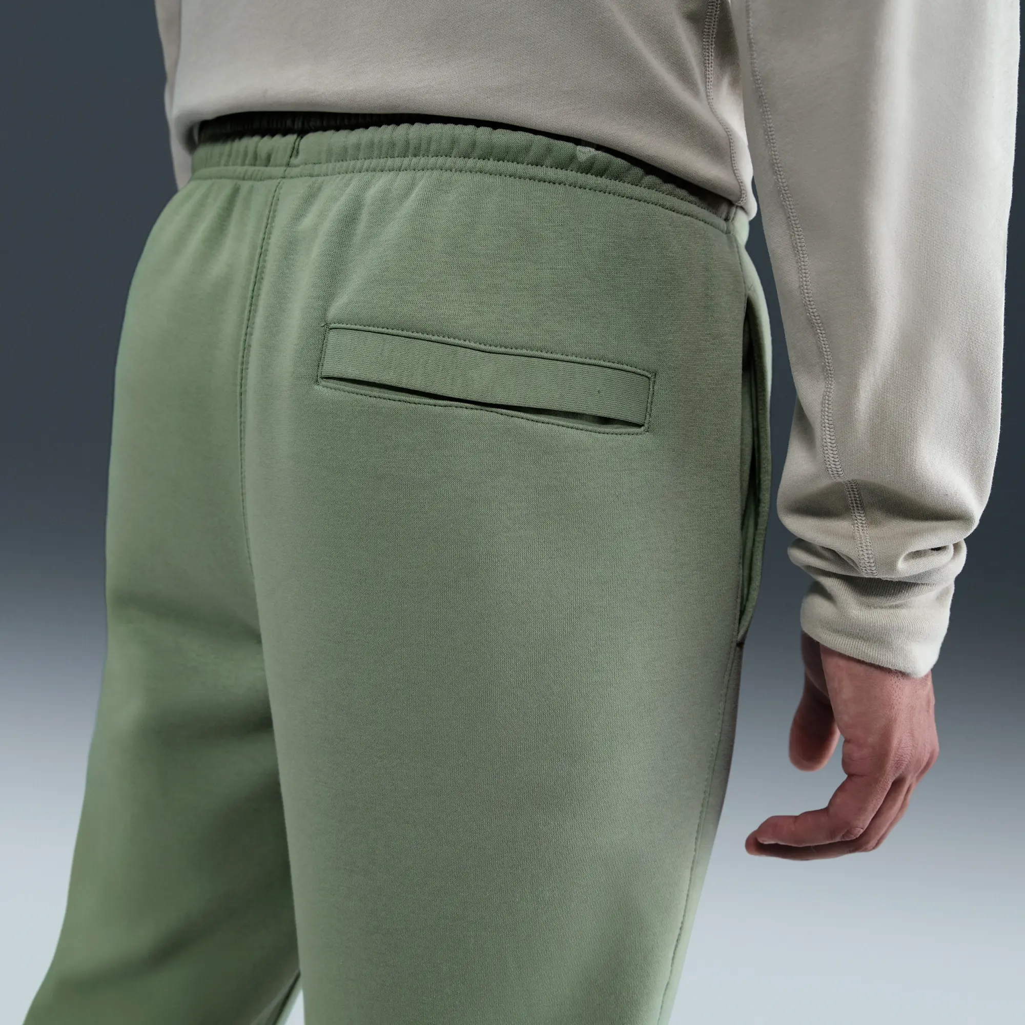 Nike Club Men's Joggers - Green - Fleece > Club Fleece