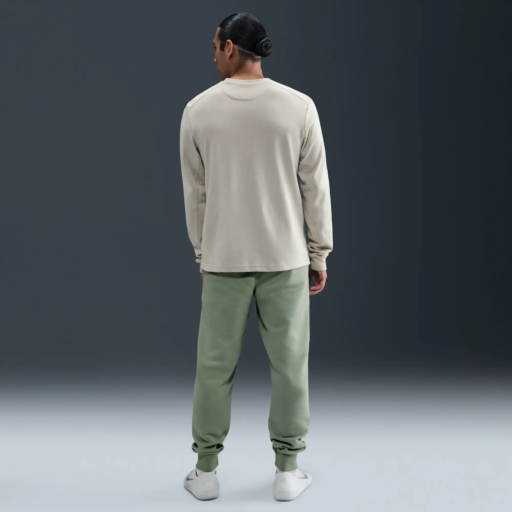 Nike Club Men's Joggers - Green - Fleece > Club Fleece