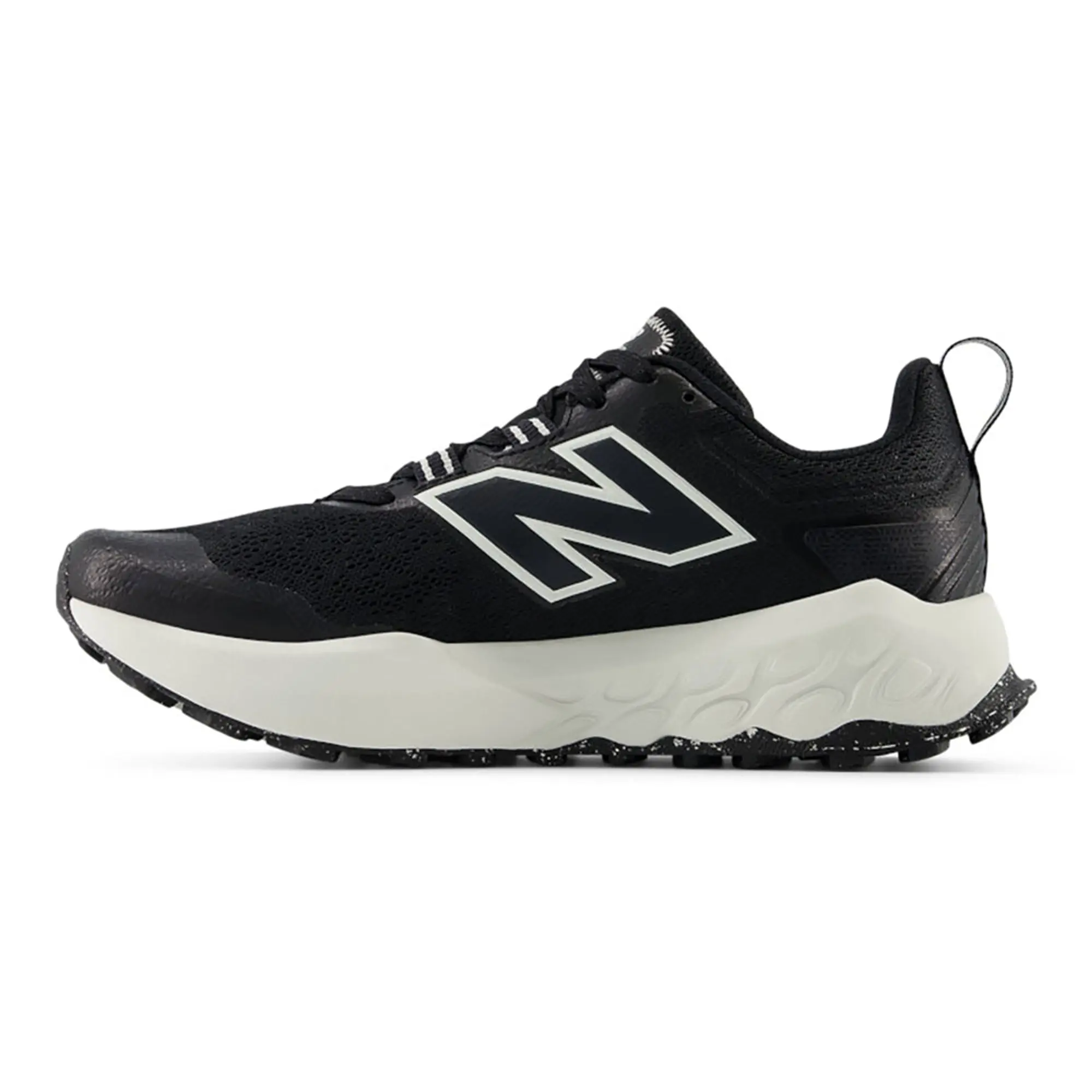New Balance Women's Fresh Foam X Garoé V2 in Black/White Textile
